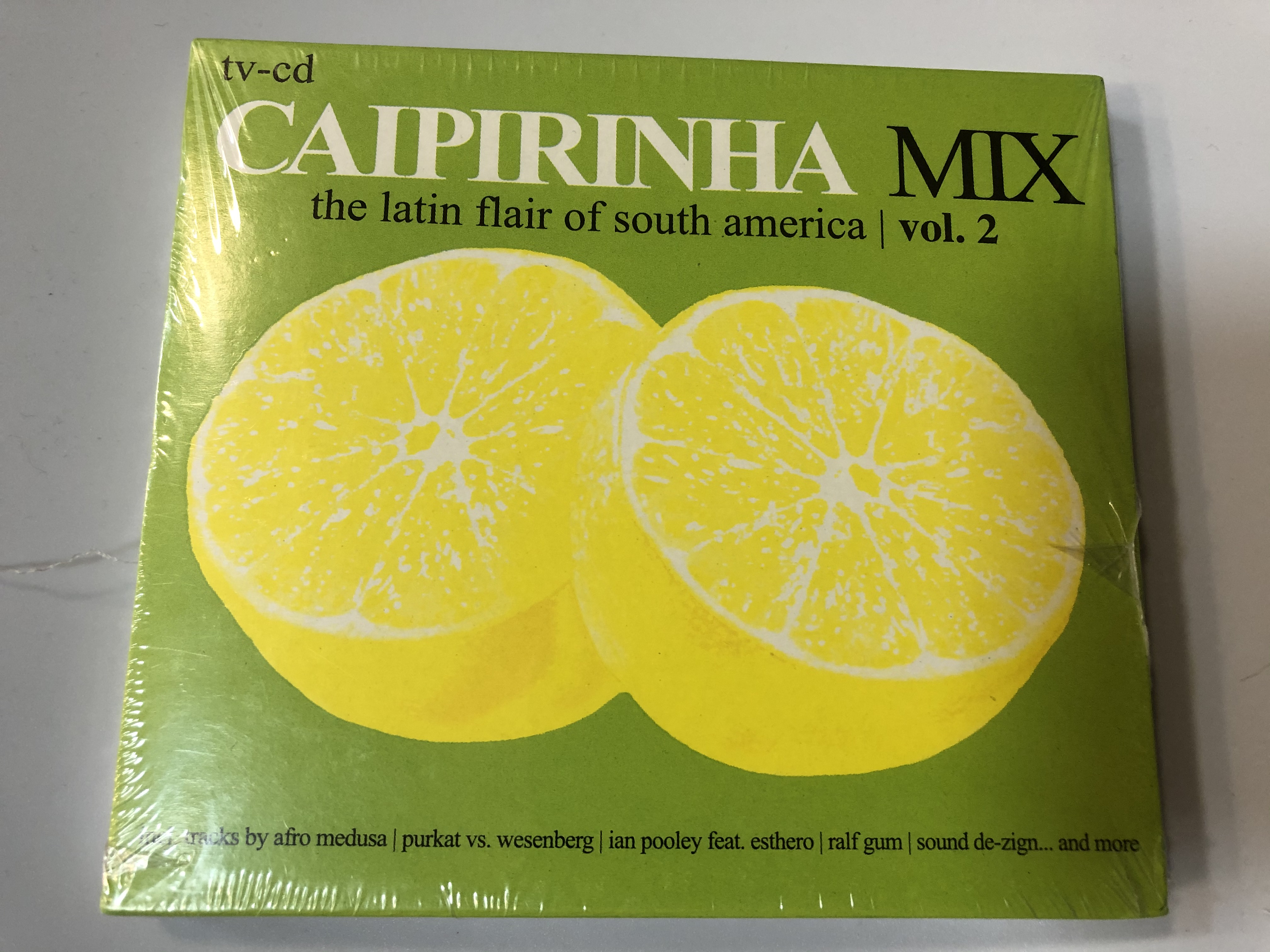 caipirinha-mix-the-latin-flair-of-south-america-vol.-2-incl.-tracks-by-afro-medusa-purkat-vs.-wesenberg-ian-pooley-feat.-esthero-ralf-gum-sound-de-zign-and-many-more-zyx-music-zyx-1-.jpg