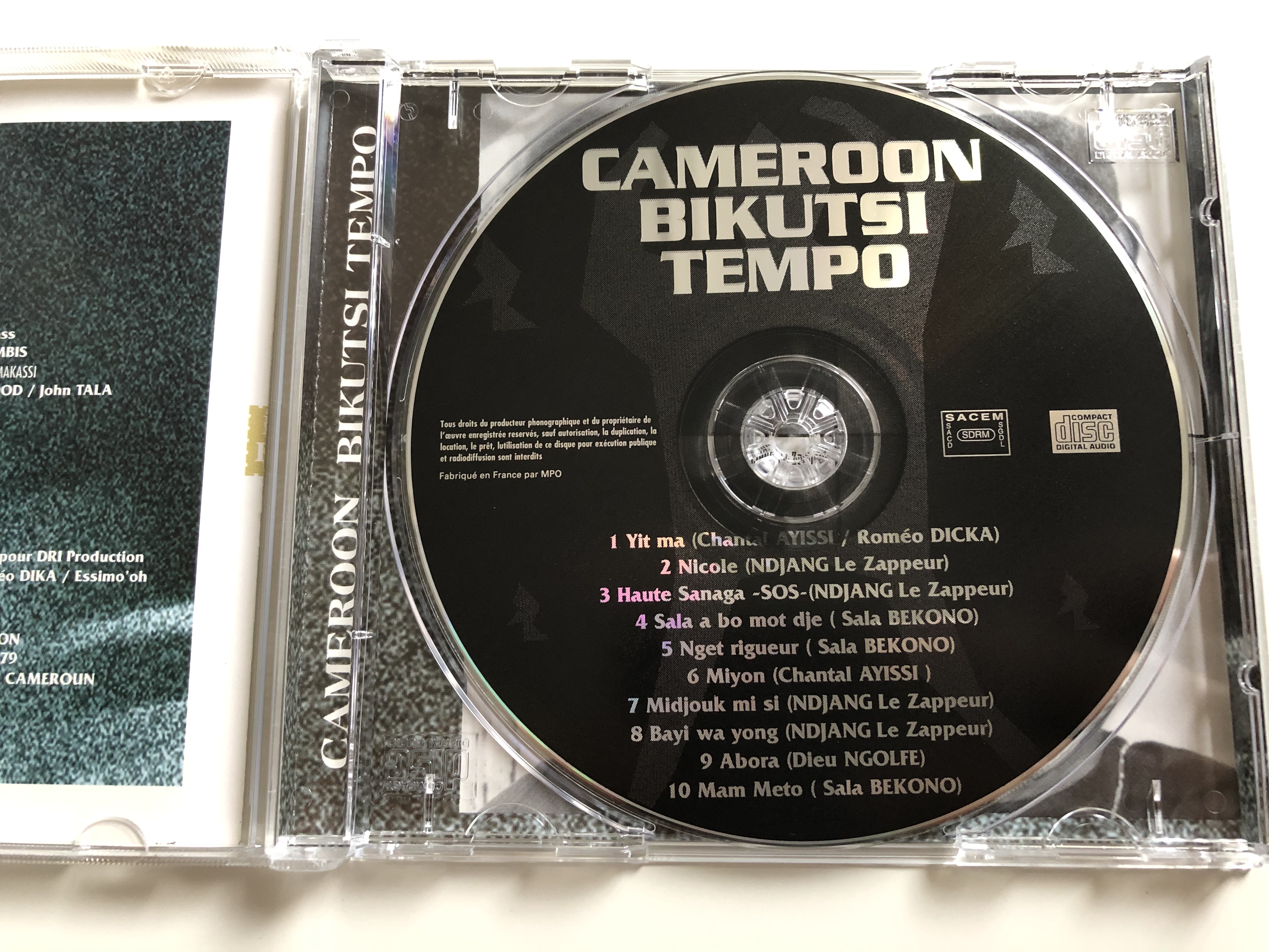 cameroon-bikutsi-tempo-best-of-bikutsi-chantal-ayissi-dieu-ngolfe-ndjang-le-zappeur-sala-bekono-dri-production-audio-cd-cds7013-3-.jpg
