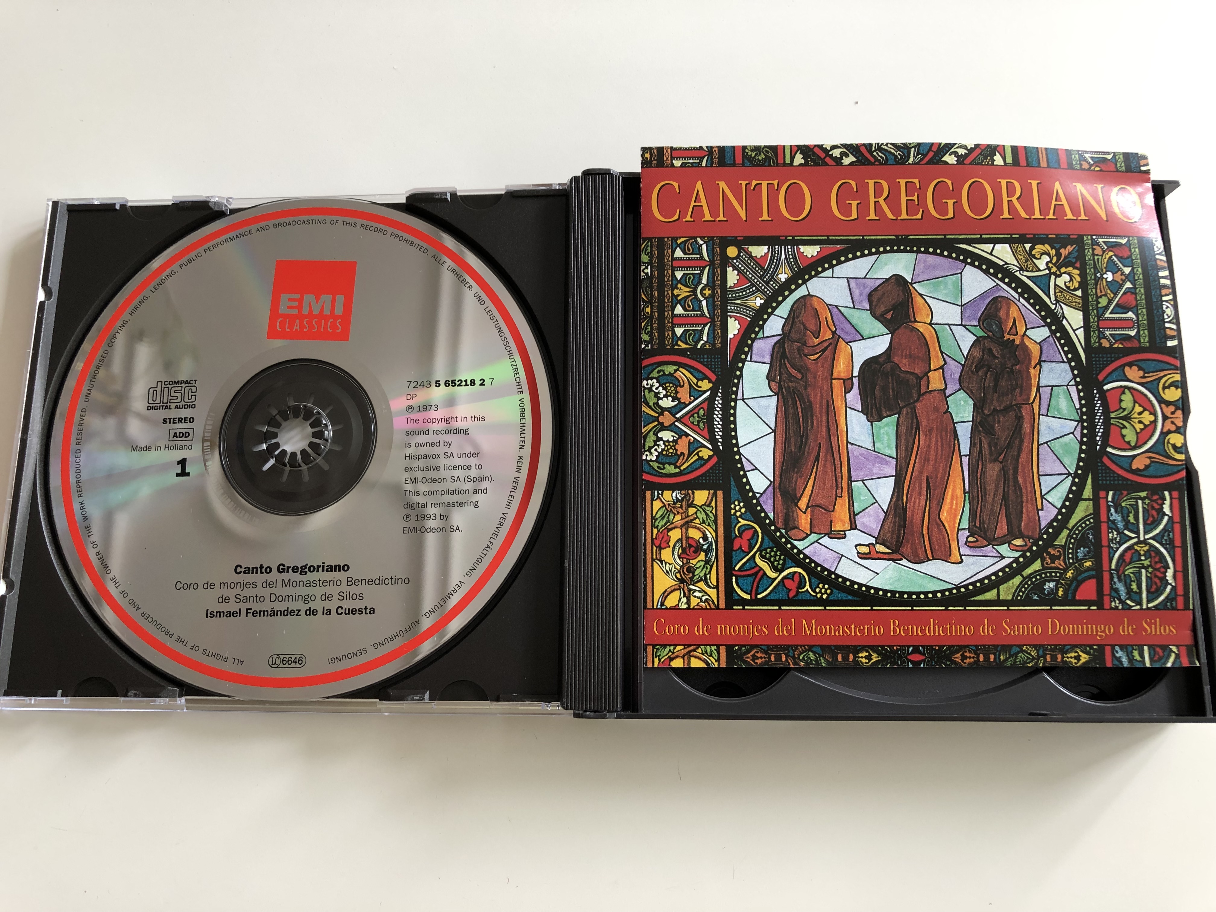 canto-gregoriano-coro-de-monjes-del-monasterio-benedictino-de-santo-domingo-de-silos-2x-audio-cd-1994-emi-classics-cms-5-65217-2-2-.jpg