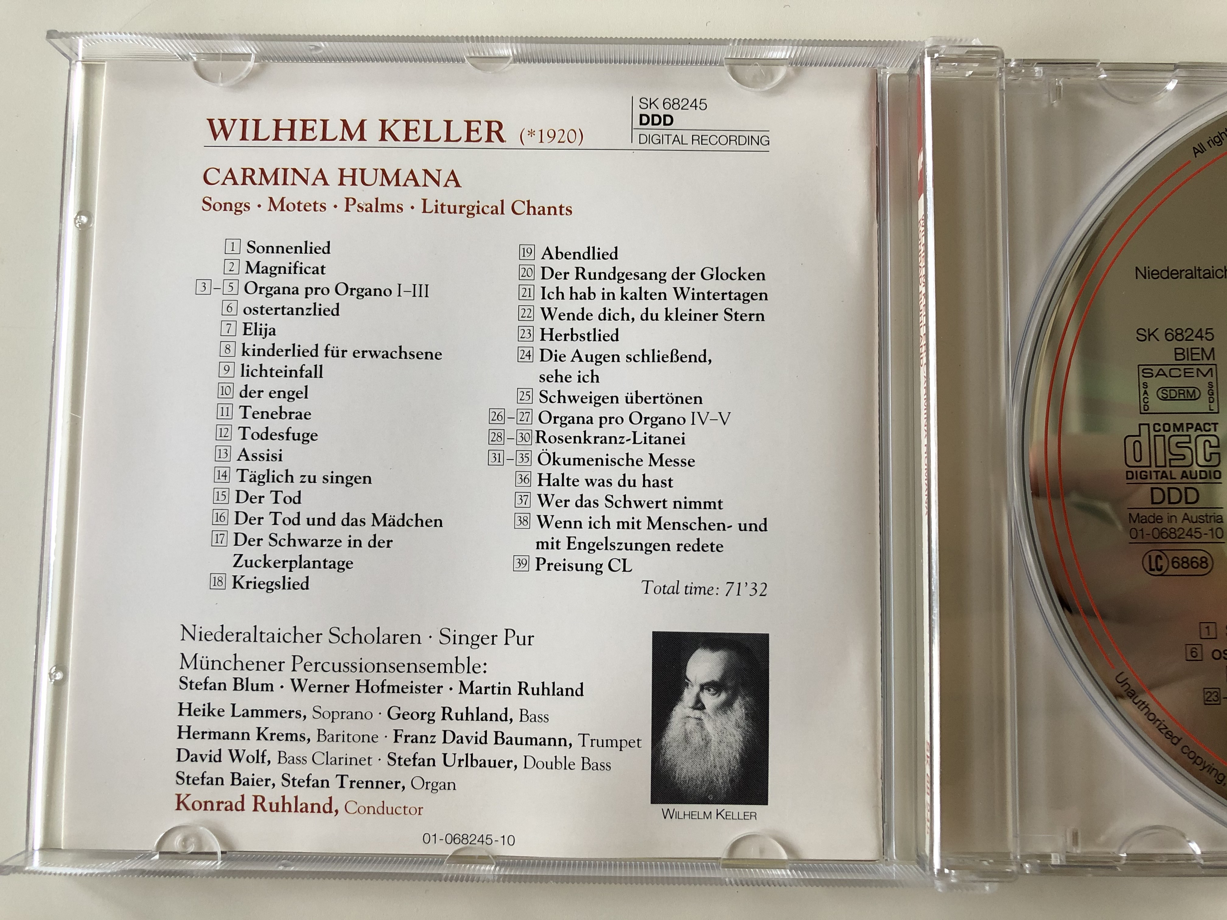carmina-humana-by-wilhelm-keller-songs-motets-psalms-liturgical-chants-niederaltaicher-scholaren-konrad-ruhland-sony-classical-audio-cd-1995-sk-68245-11-.jpg