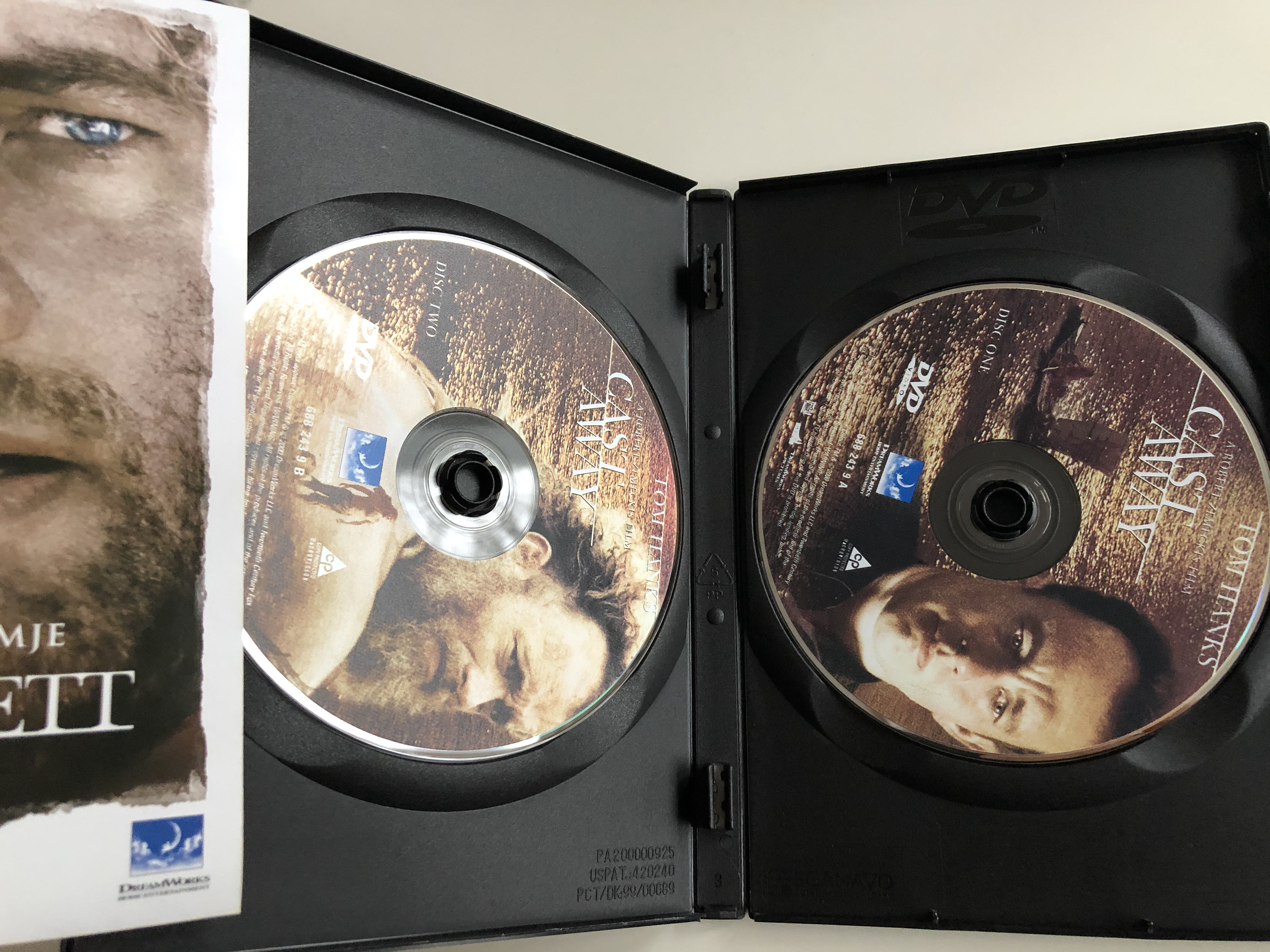 Cast Away DVD 2000 Számkivetett / Directed by Robert Zemeckis / Starring:  Tom Hanks, Helen Hunt / 2 Disc Hungarian Special Edition - bibleinmylanguage