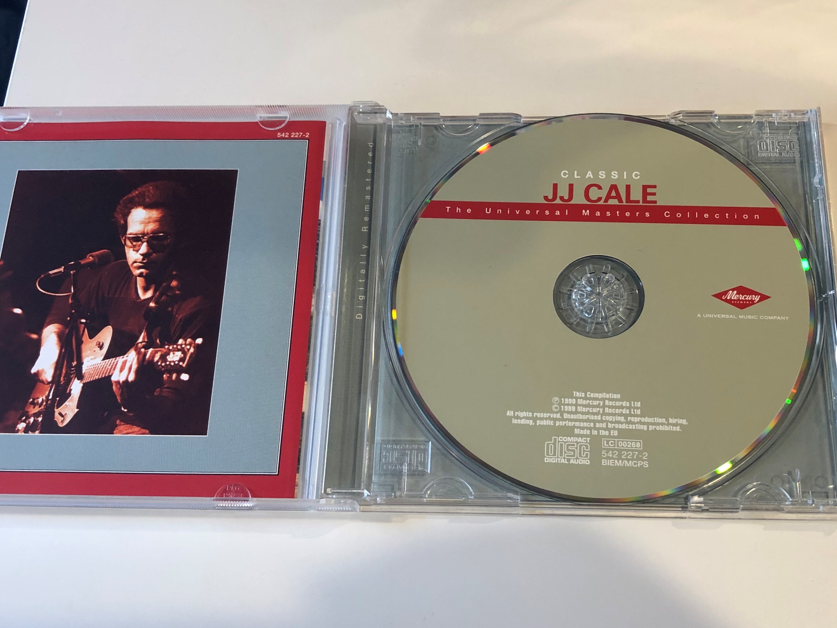 classic-jj-cale-the-universal-masters-collection-mercury-audio-cd-1999-542-227-2-2-.jpg