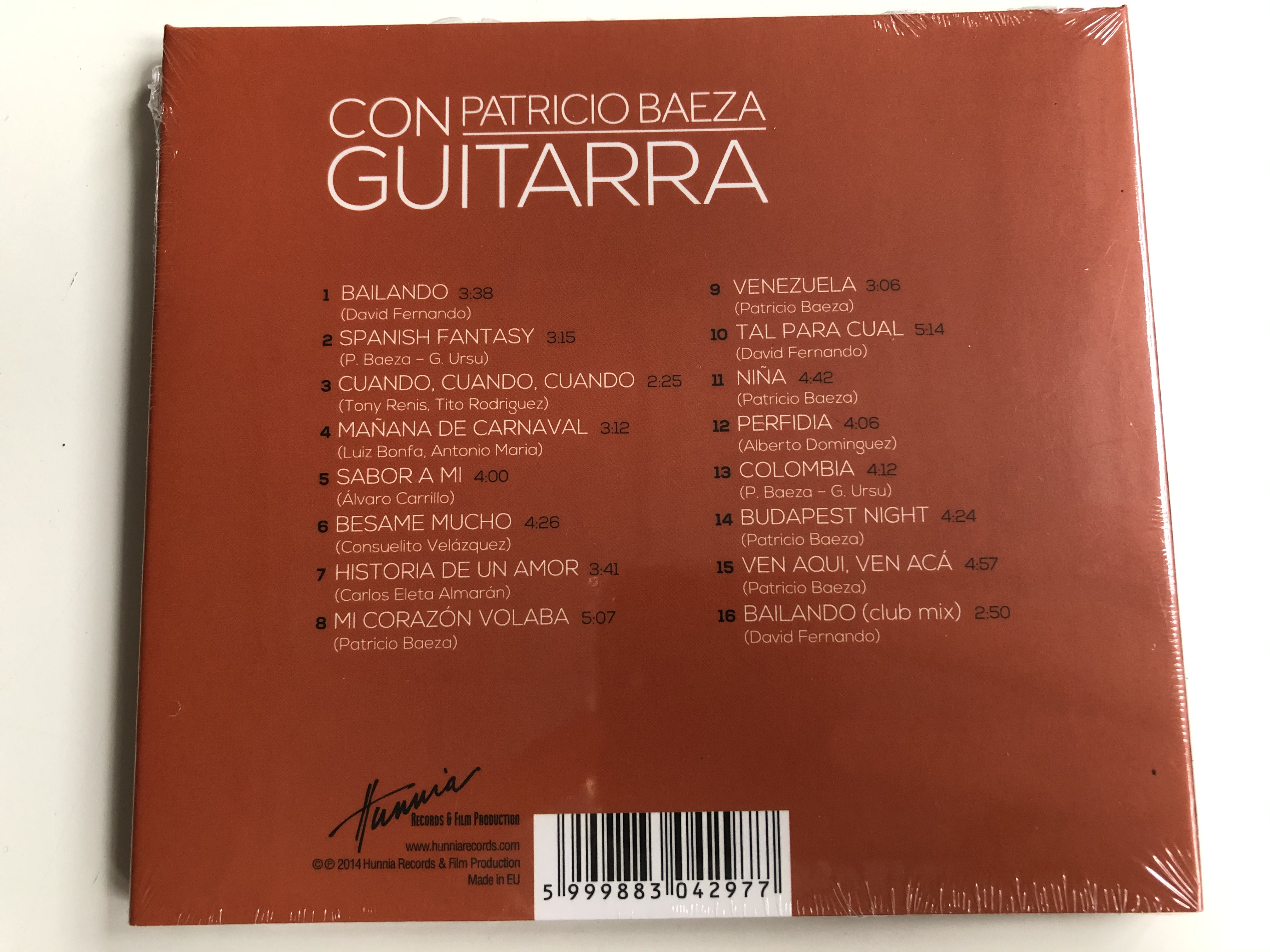 con-guitarra-patricio-baeza-hunnia-records-film-production-audio-cd-2014-hrcd-1406-2-.jpg