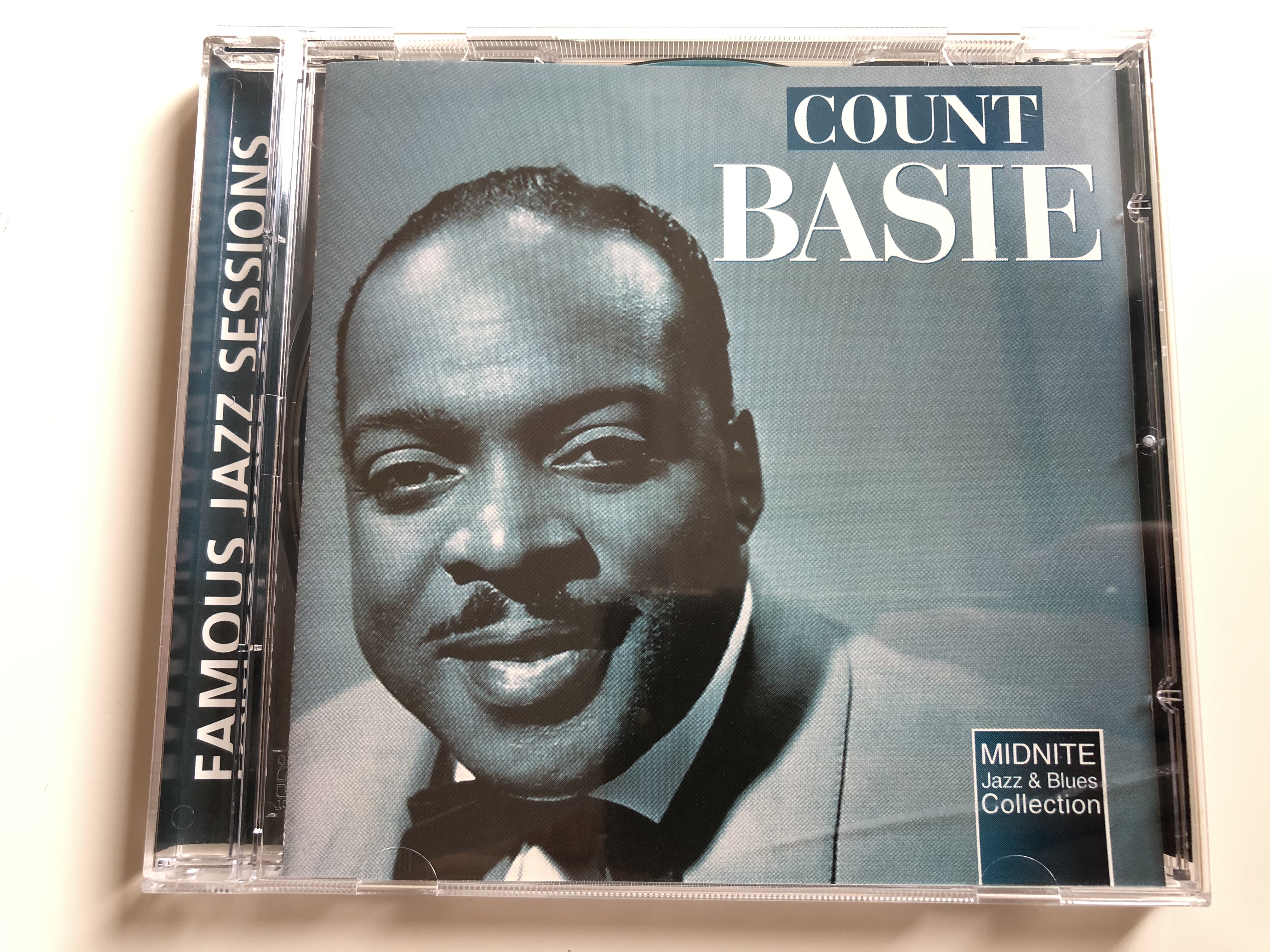count-basie-famous-jazz-sessions-midnite-jazz-blues-collection-audio-cd-2000-mjb005-1-.jpg