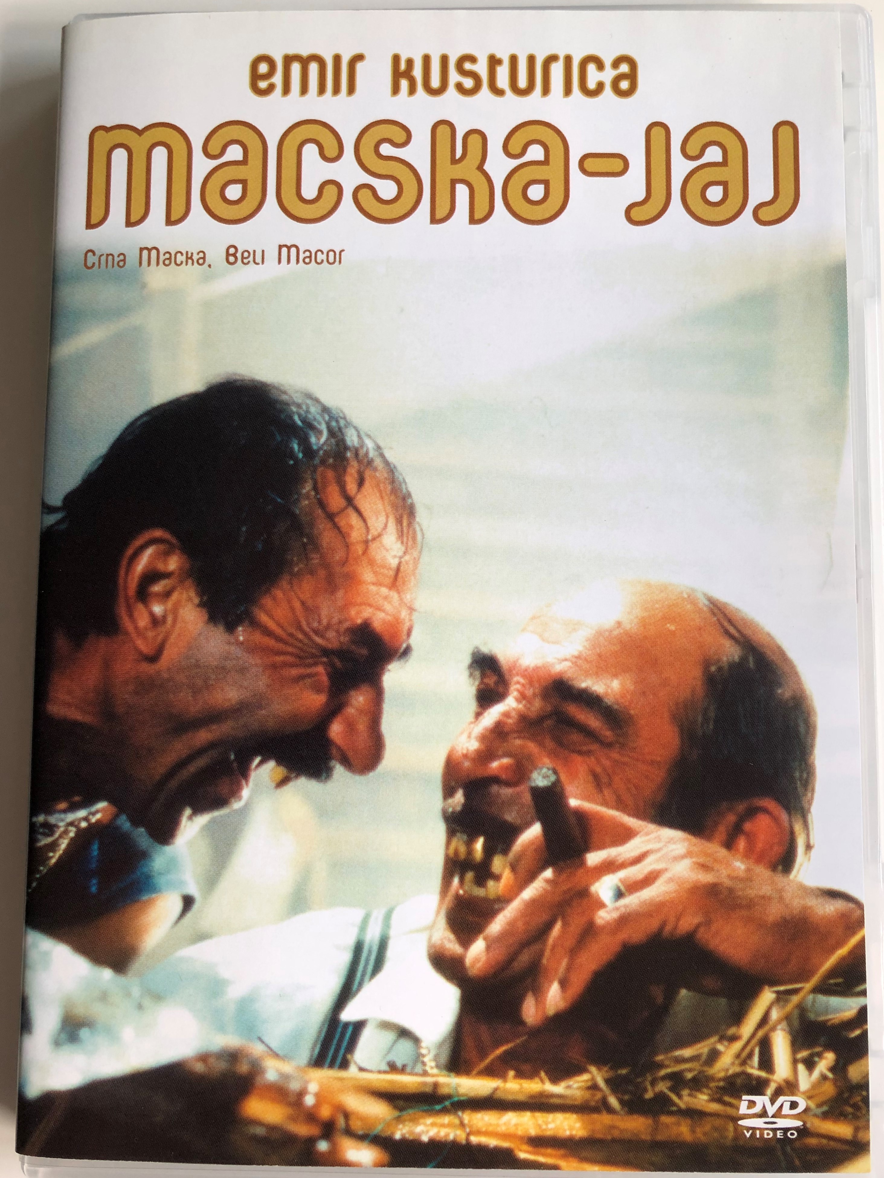 crna-ma-ka-beli-ma-or-dvd-1998-macska-jaj-black-cat-white-cat-directed-by-emir-kusturica-starring-bajram-severd-an-sr-an-todorovi-branka-kati-florijan-ajdini-ljubica-ad-ovi-zabit-memedov-1-.jpg