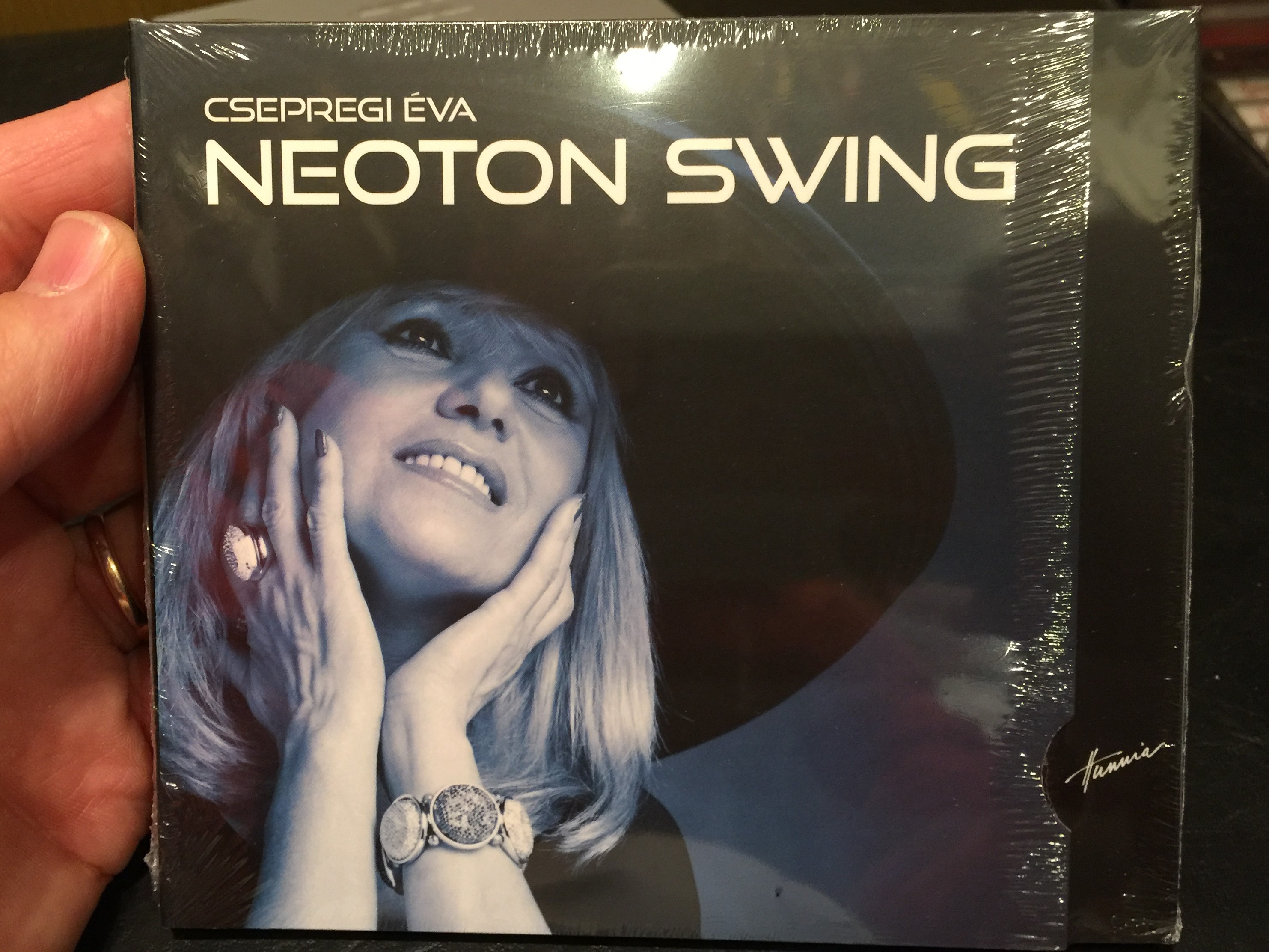 csepregi-va-neoton-swing-audio-cd-2012-1.jpg