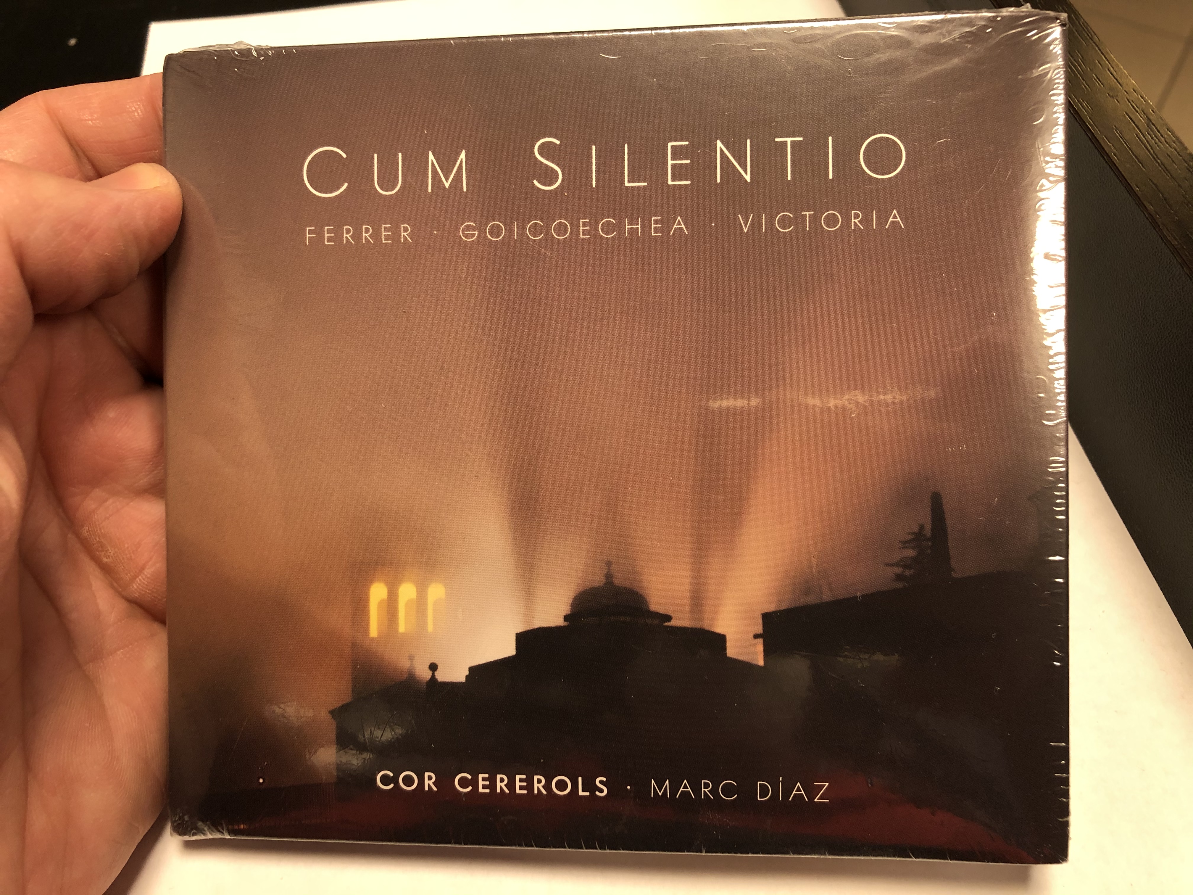 cum-silentio-ferrer-goicoechea-victoria-cor-cererols-marc-diaz-discos-abadia-de-montserrat-audio-cd-2020-dam-5027-1-.jpg