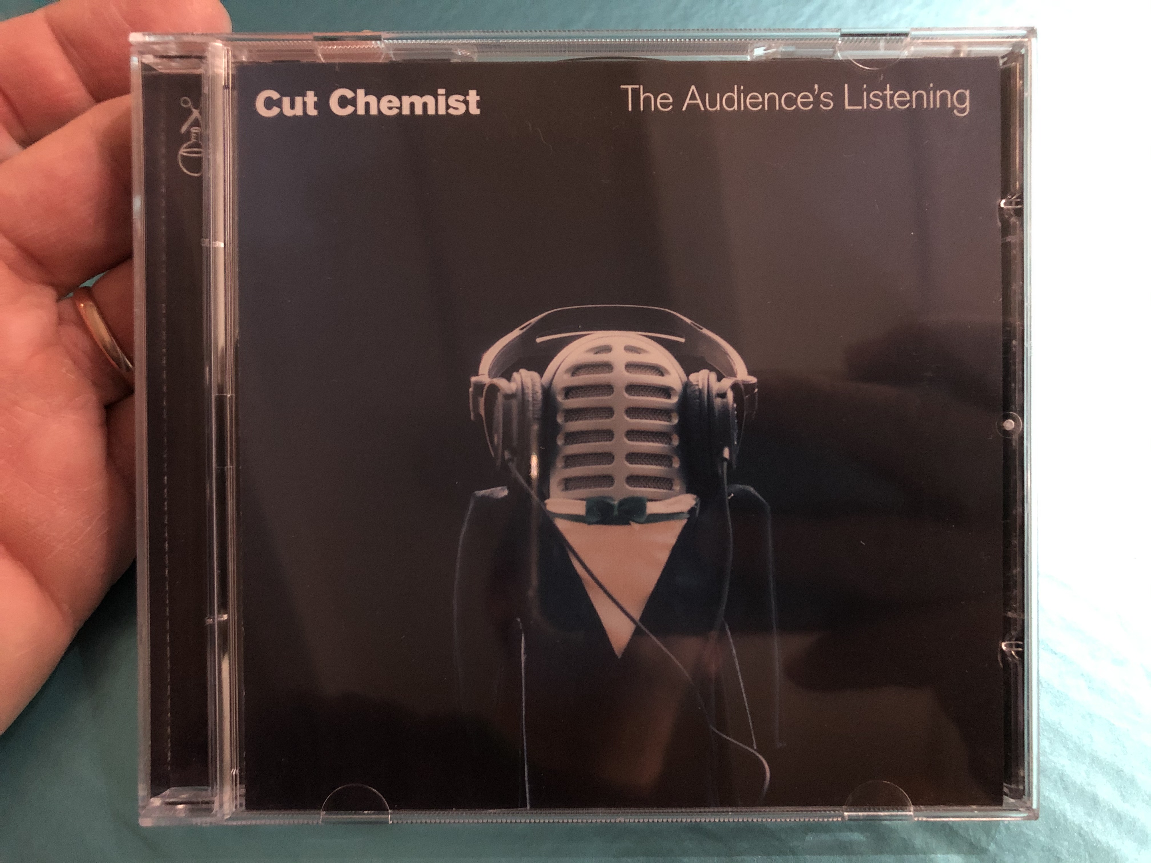 cut-chemist-the-audience-s-listening-warner-bros.-records-audio-cd-2006-9362-48559-2-1-.jpg