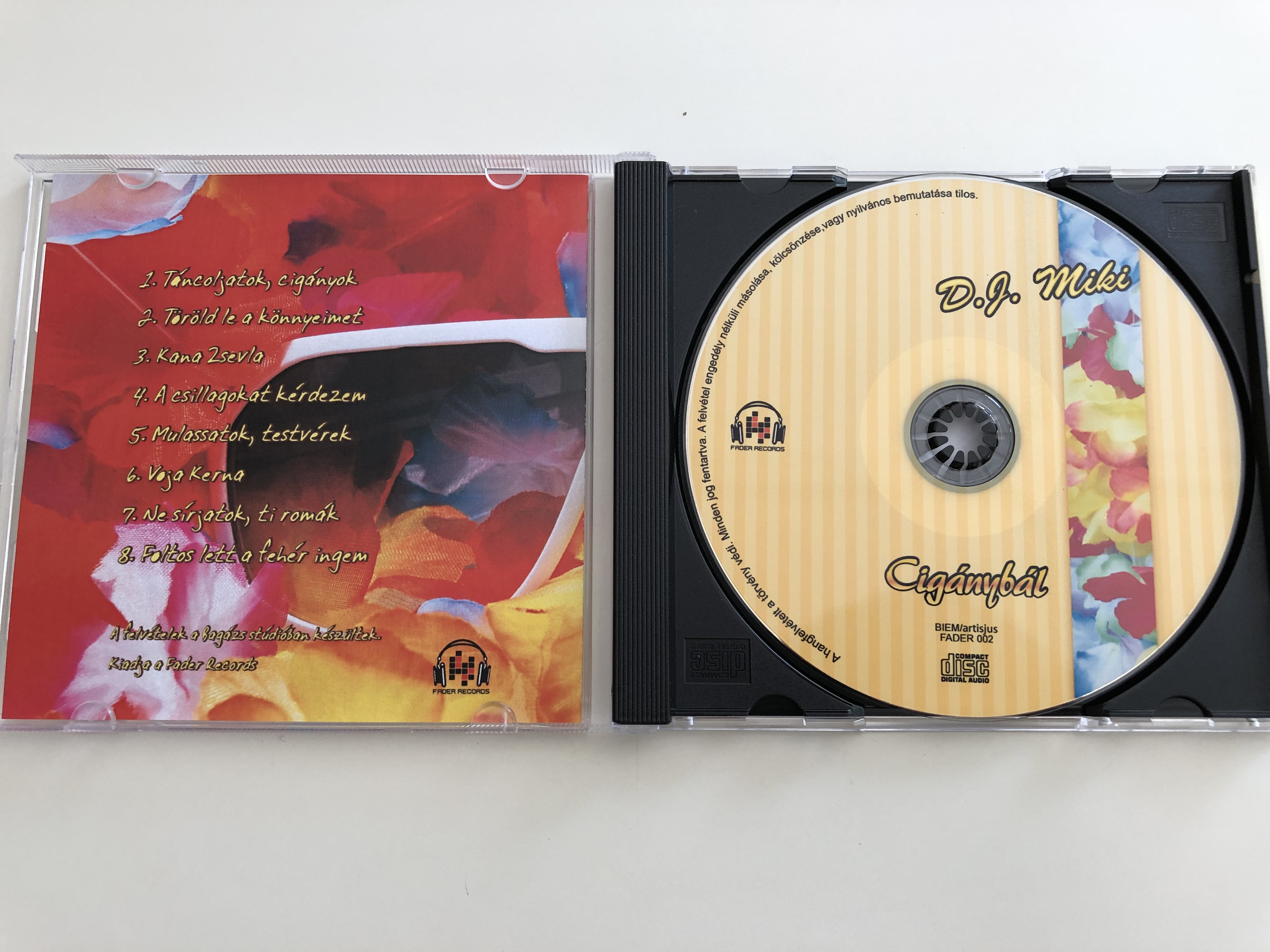 d.-j.-miki-cig-nyb-l-audio-cd-2010-hungarian-gypsy-romani-music-fader-002-2-.jpg