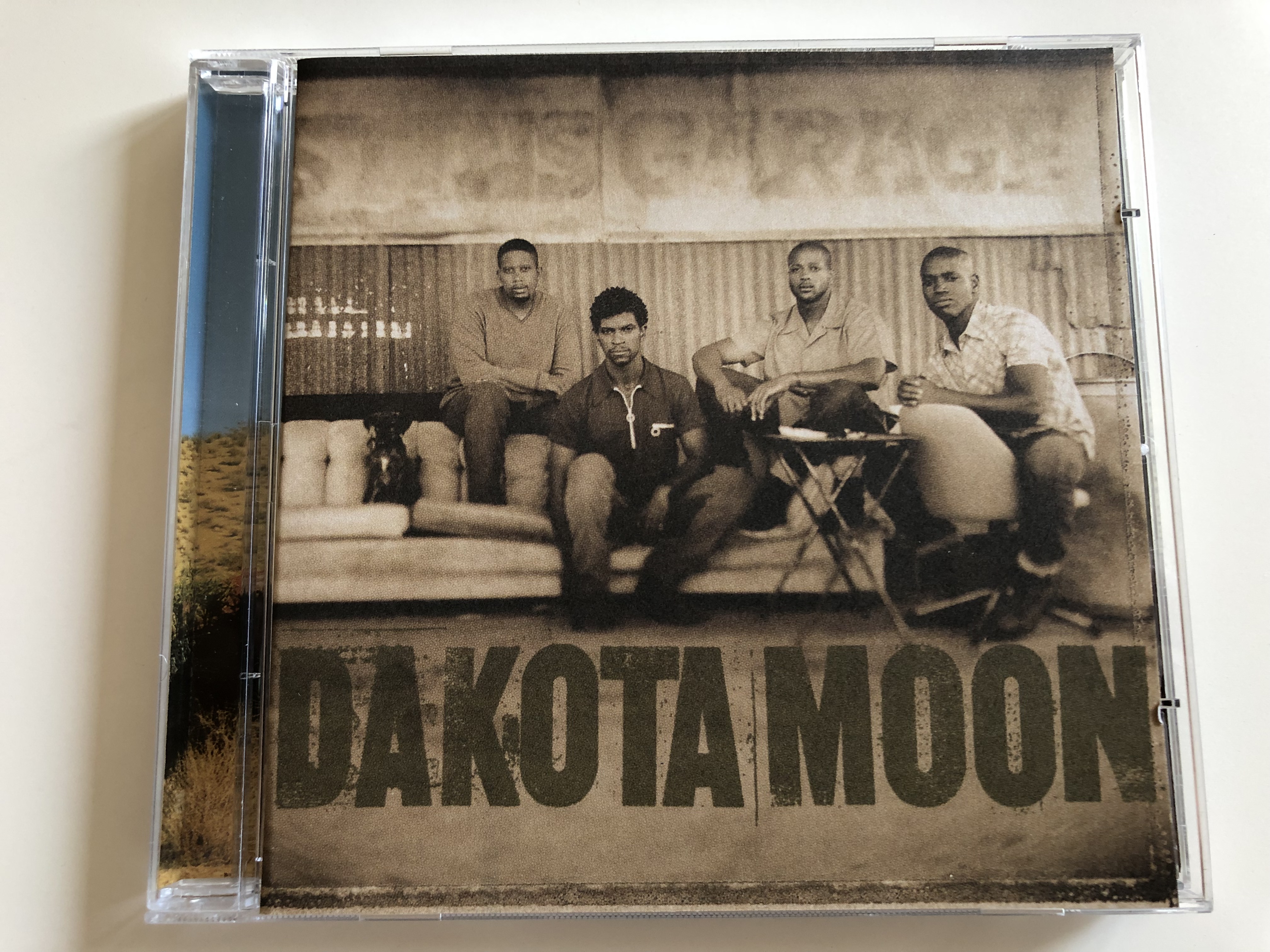 Dakota Moon / Elektra ‎Audio CD 1998 / 7559-62163-2 - bibleinmylanguage