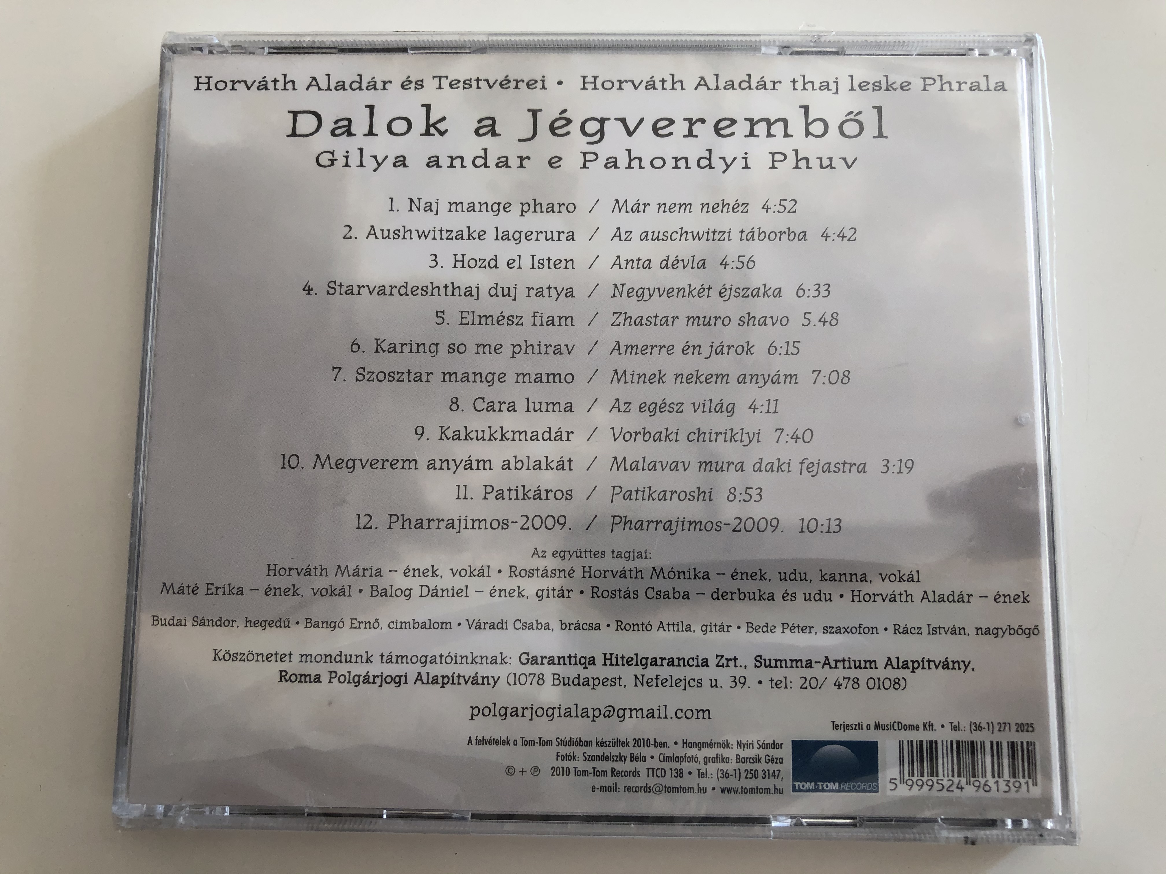 dalok-a-j-gveremb-l-gilya-andar-e-pahondyi-phuv-horv-th-alad-r-s-testv-rei-tom-tom-studio-audio-cd-2010-ttcd-138-2-.jpg