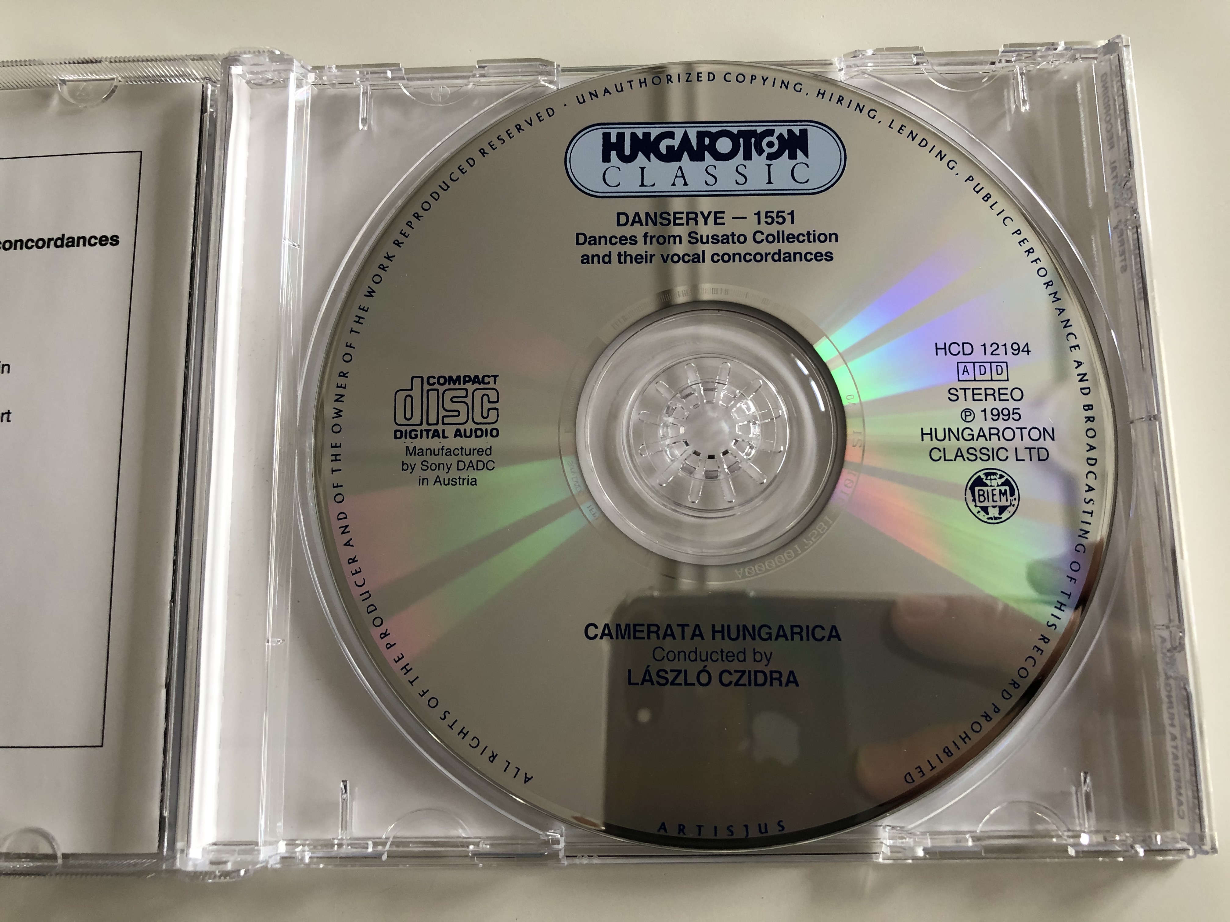 danserye-1551-camerata-hungarica-directed-by-l-szl-czidra-hungaroton-classic-audio-cd-1995-stereo-hcd-12194-8-.jpg