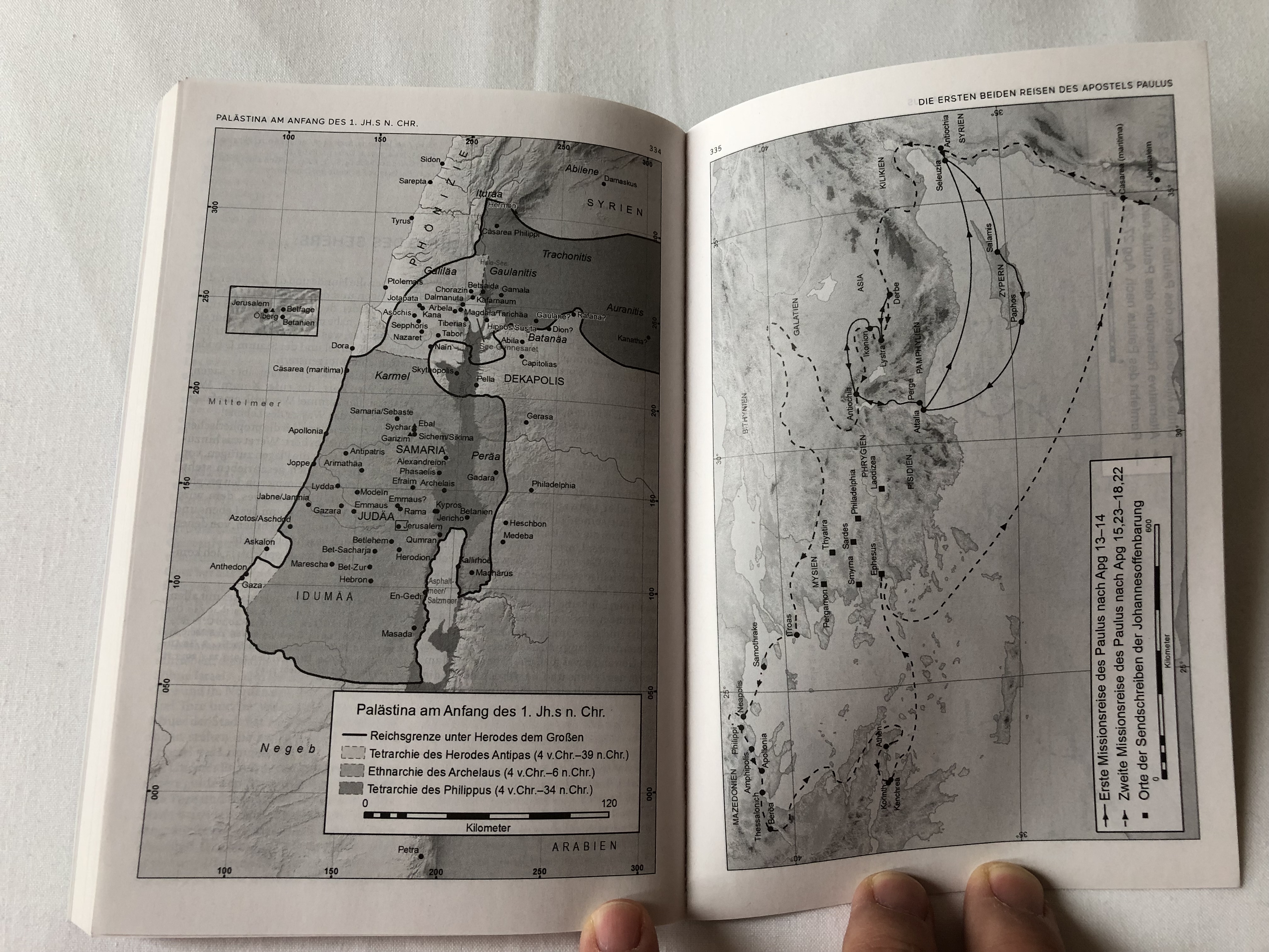 das-neue-testament-einheits-bersetzung-2.auflage-the-new-testament-in-german-unitary-translation-2nd-edition-book-introductions-references-notes-and-maps-paperback-2018-kbw-11-.jpg