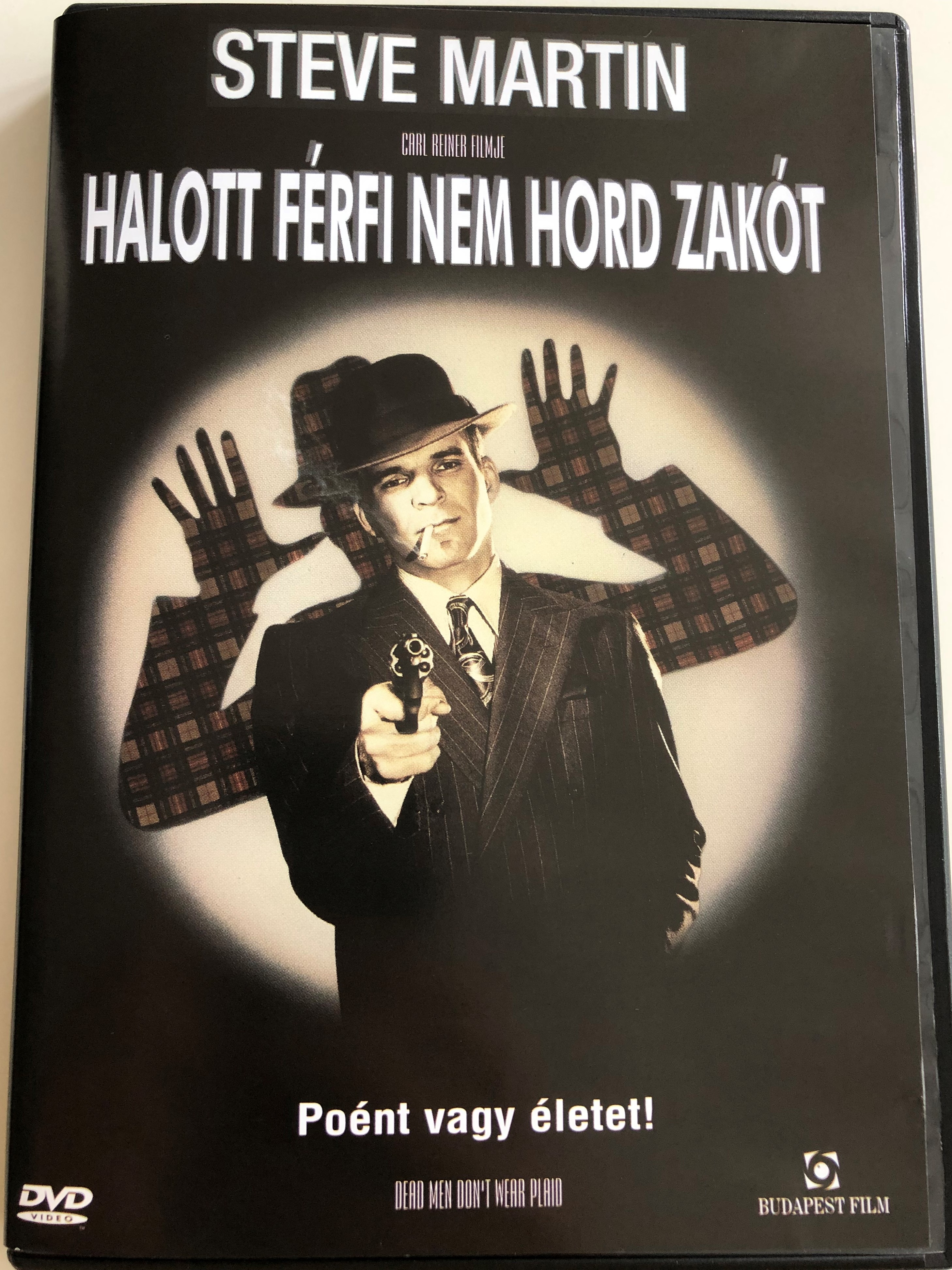 dead-men-don-t-wear-plaid-dvd-1982-halott-f-rfi-nem-hord-zak-t-directed-by-carl-reiner-starring-steve-martin-rachel-ward-reni-santoni-carl-reiner-1-.jpg