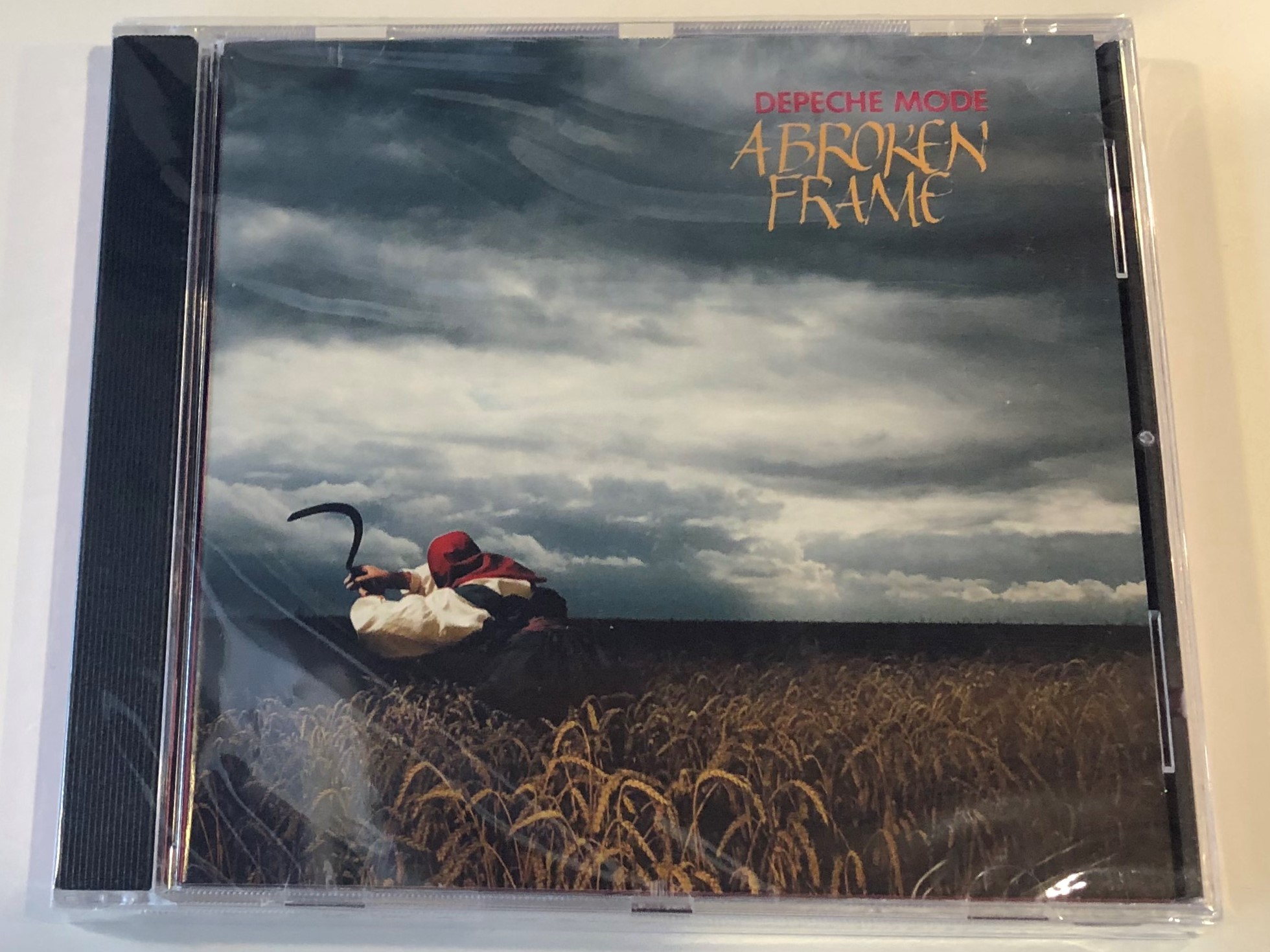 depeche-mode-a-broken-frame-sony-music-audio-cd-2006-88883751342-1-.jpg