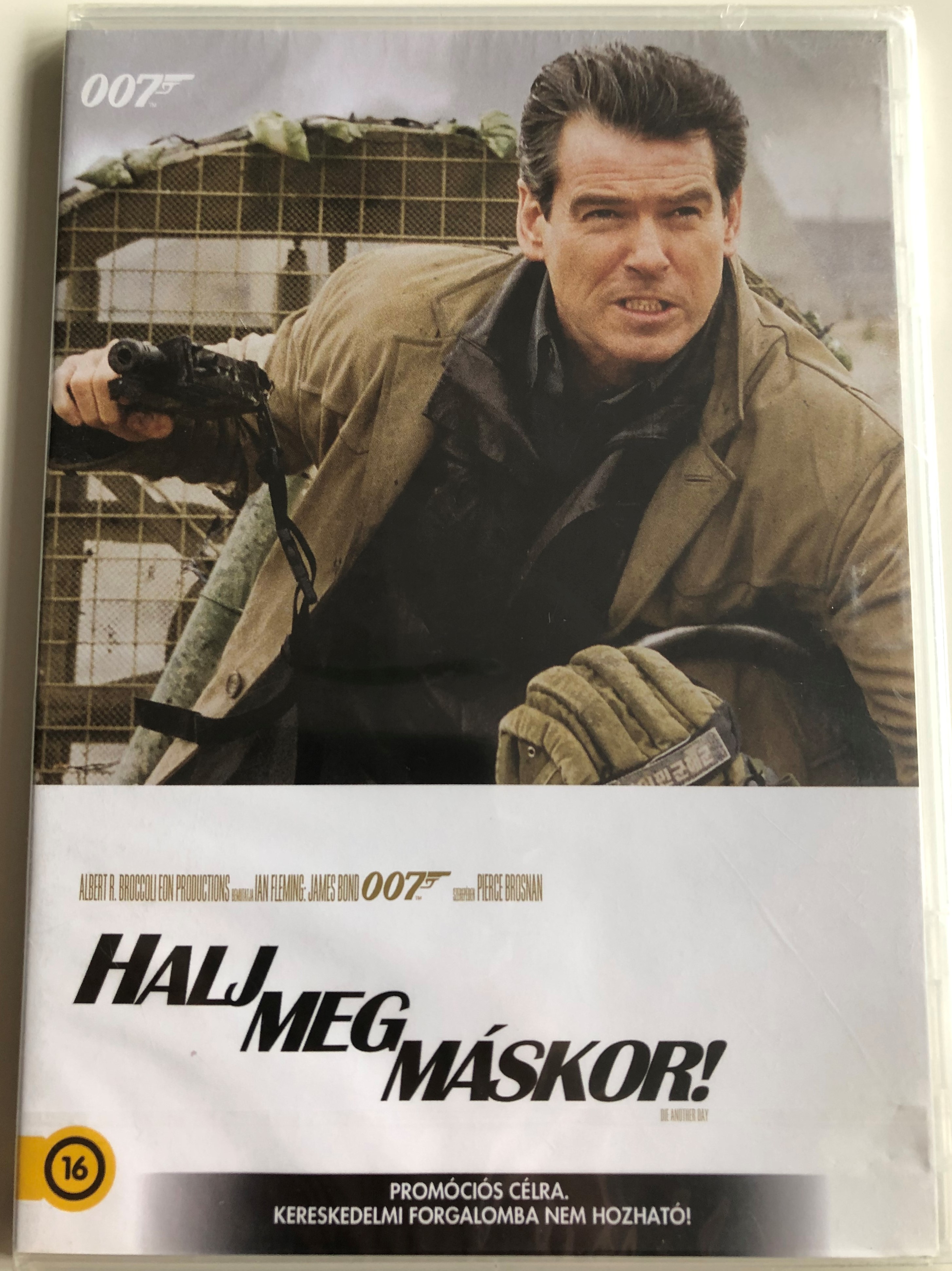 die-another-day-dvd-2002-halj-meg-m-skor-1.jpg