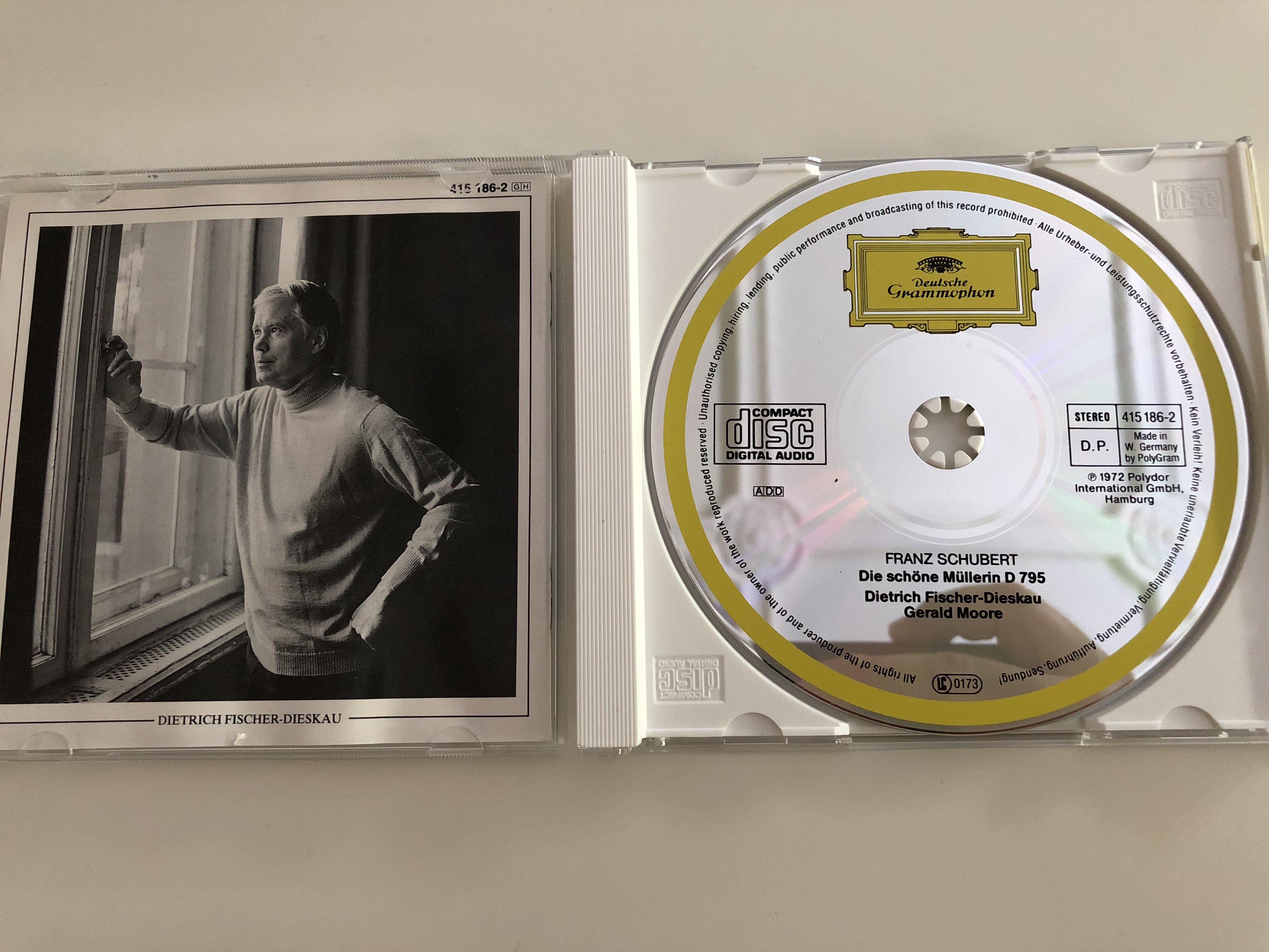 dietrich-fischer-dieskau-baritone-schubert-die-sch-ne-m-llerin-gerald-moore-piano-audio-cd-415-186-2-4-.jpg