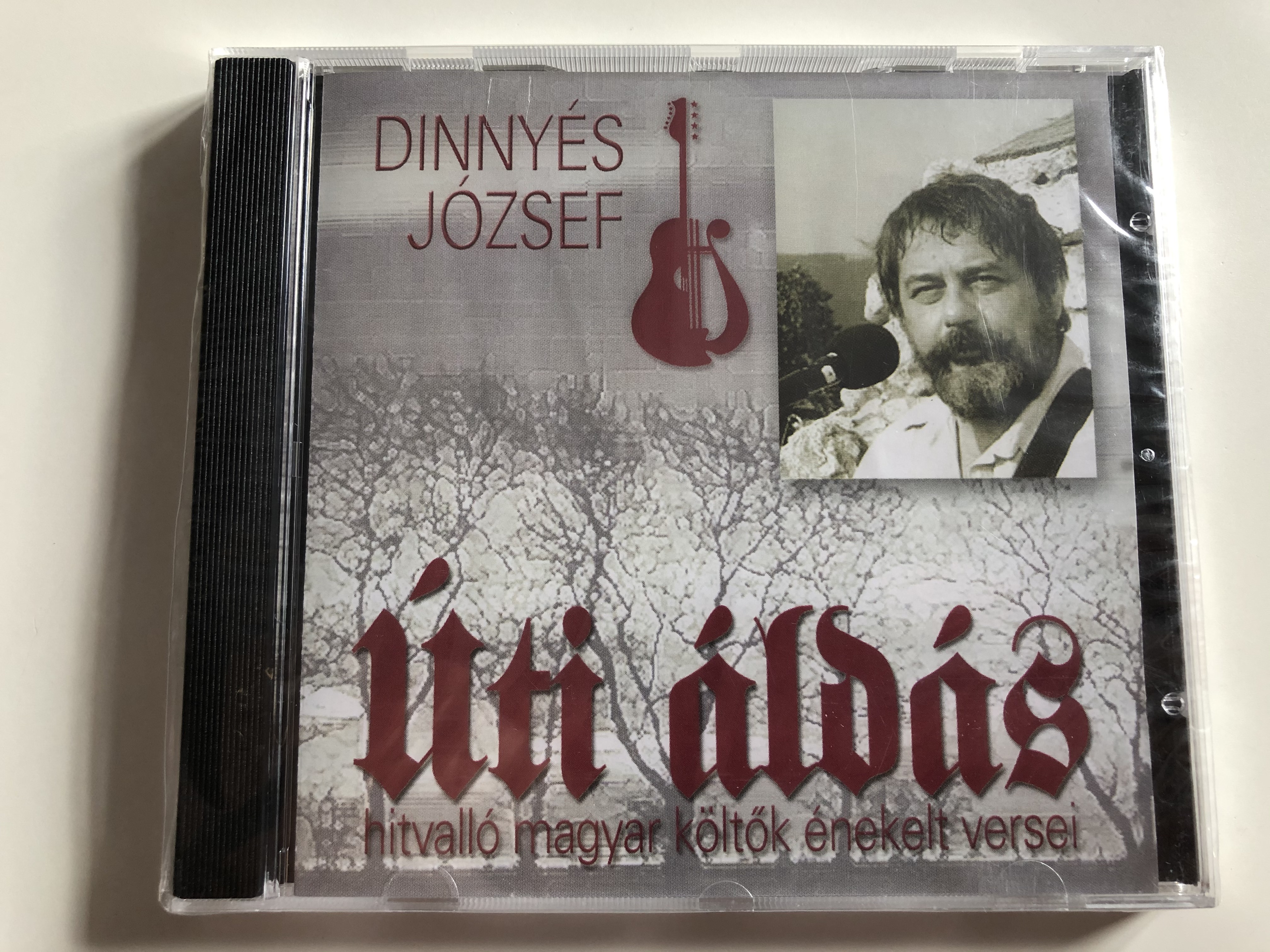dinny-s-j-zsef-uti-aldas-hitvallo-magyar-koltok-enekelt-versei-dinnyes-jozsef-audio-cd-2003-1-.jpg