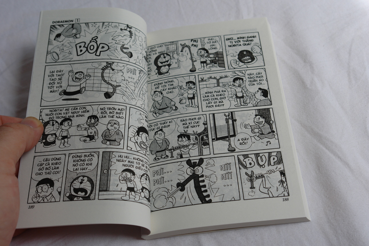 doraemon-vol.-1-by-fujiko-f.-fujio-vietnamese-language-comic-book-11.jpg