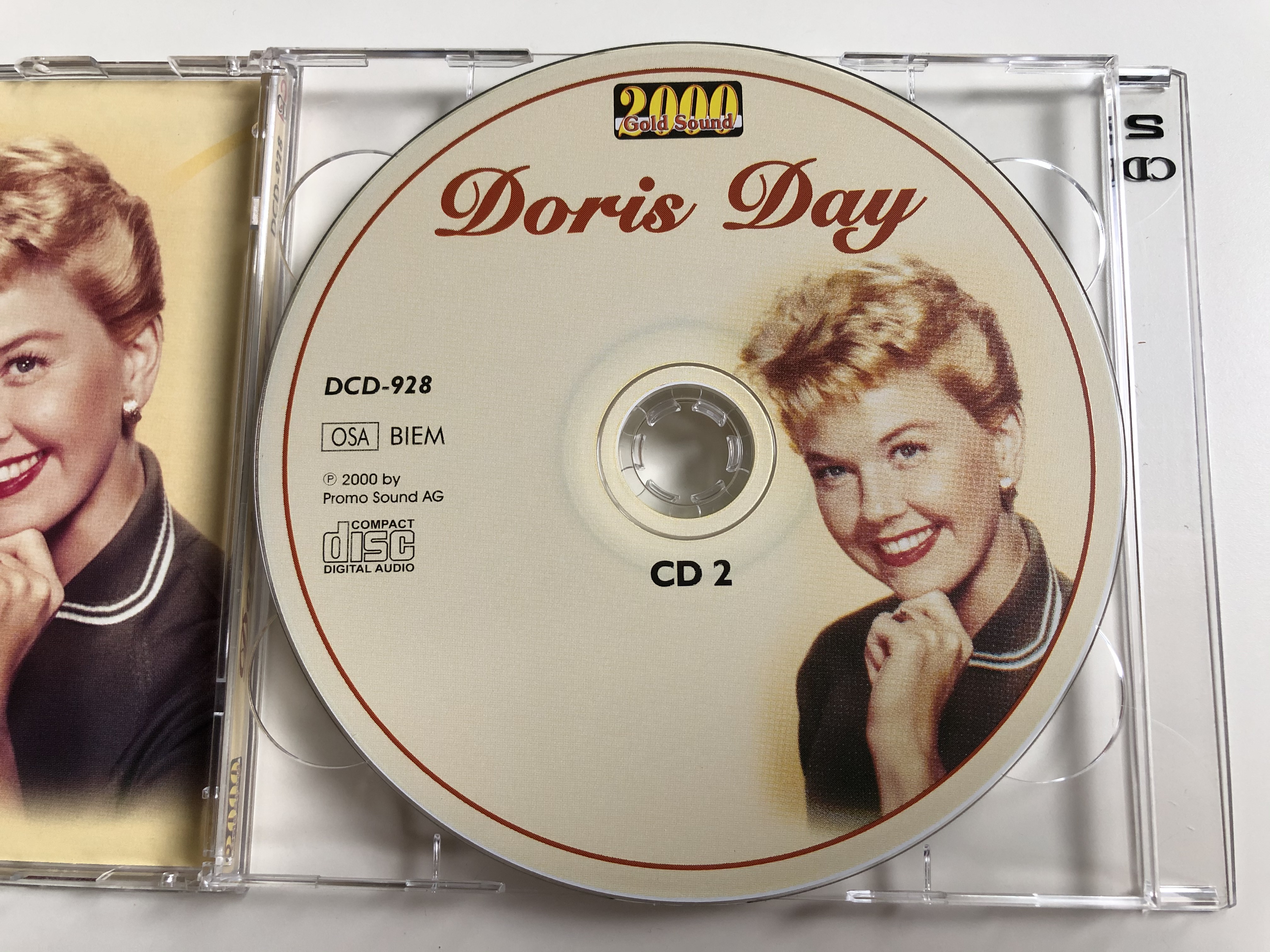 doris-day-sentimental-journey-day-by-day-someone-like-you-a-kiss-to-remember-tea-for-two-aren-t-you-glad-you-re-you-i-got-the-sun-in-the-morning-it-s-magic-til-the-end-of-time-come-to-7-.jpg