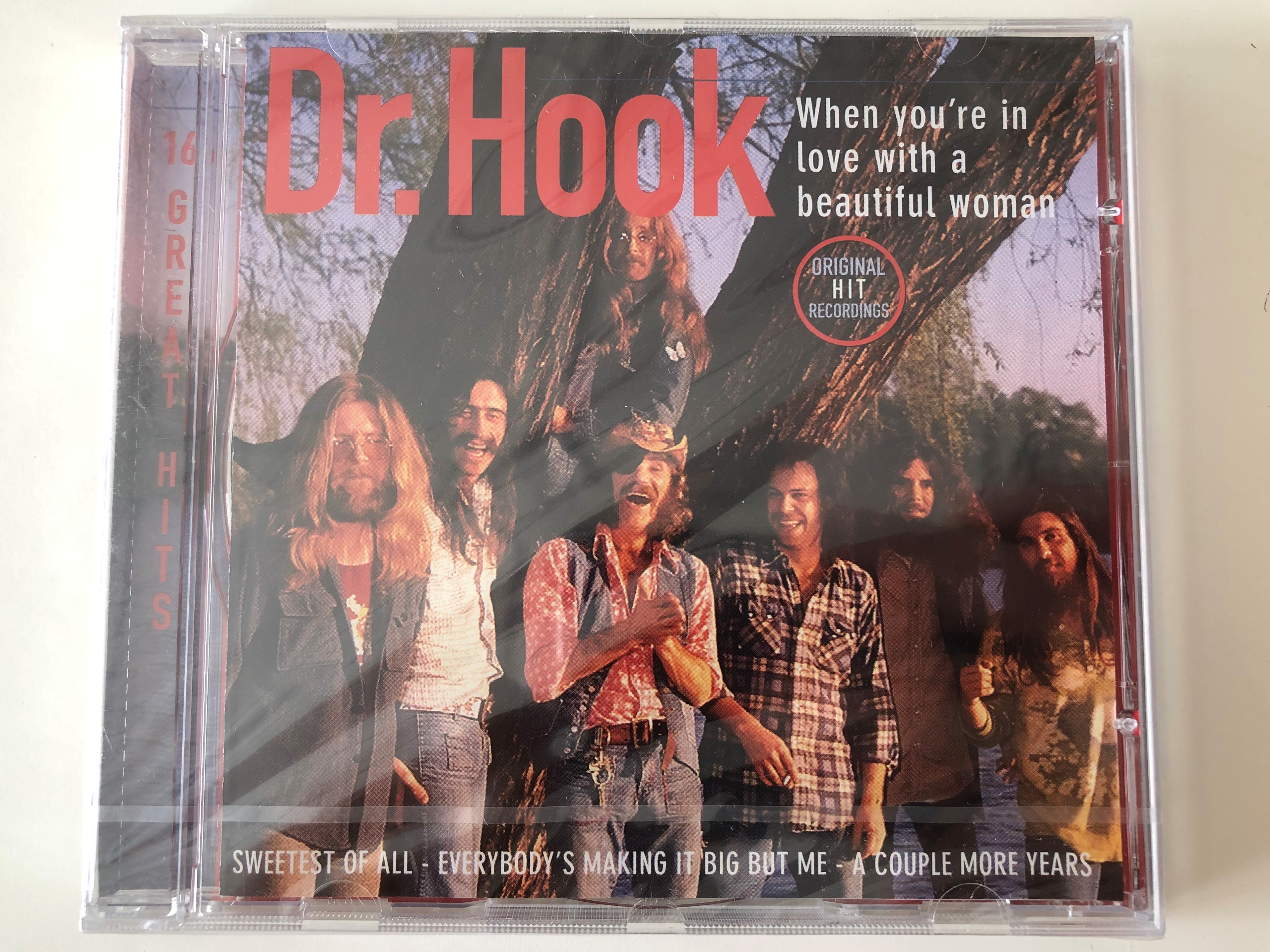 dr.-hook-when-you-re-in-love-with-a-beautiful-woman-sweetest-of-all-everybody-s-making-it-big-but-me-a-couple-more-years-disky-audio-cd-1996-se-864292-1-.jpg