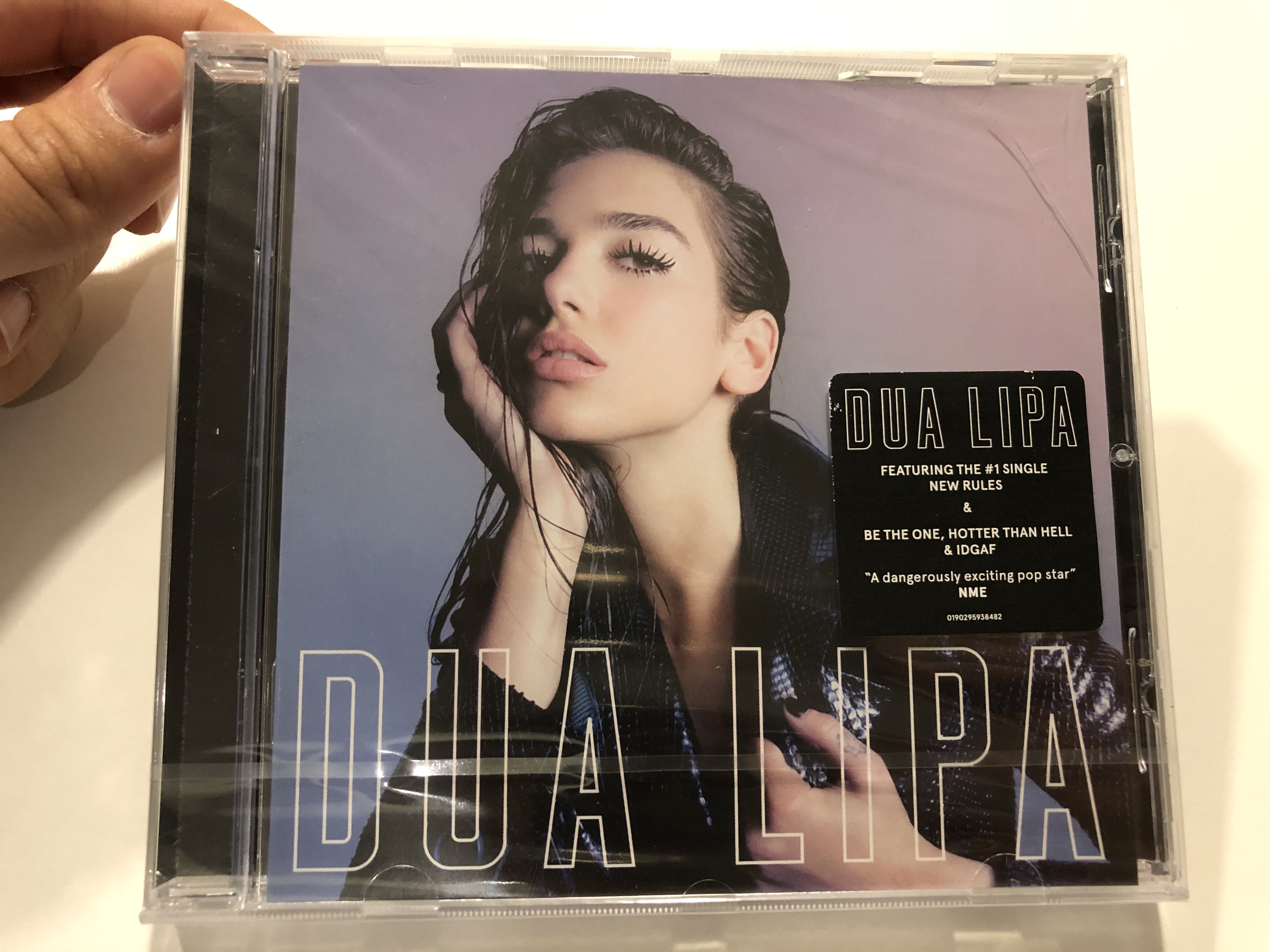dua-lipa-featuring-the-1-single-new-rules-be-the-one-hotter-than-hell-idgaf-warner-bros.-records-audio-cd-2017-0190295938482-1-.jpg