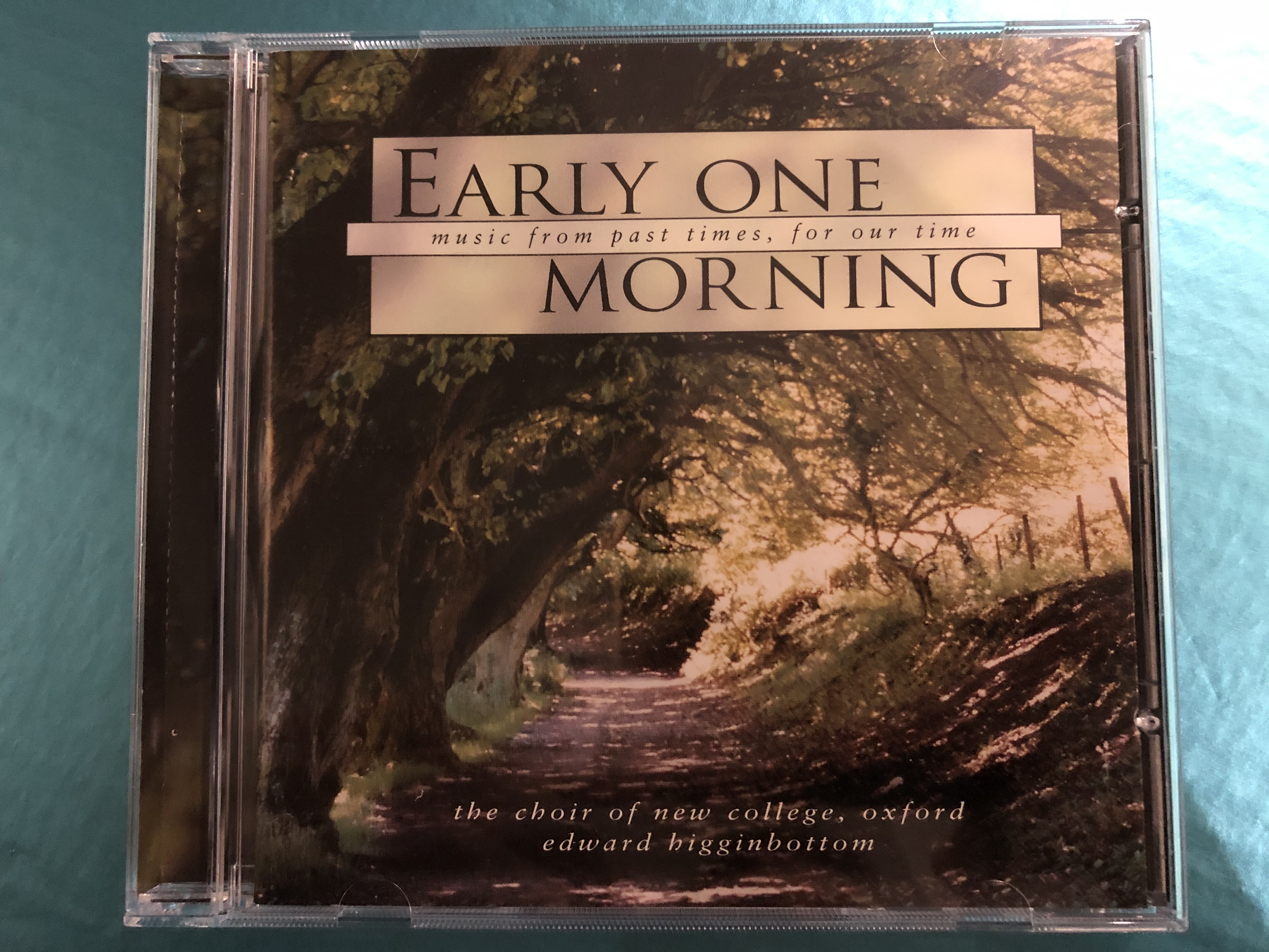 early-one-morning-music-from-past-times-for-our-time-the-choir-of-new-college-oxford-edward-higginbottom-erato-audio-cd-1997-0630-19065-2-1-.jpg