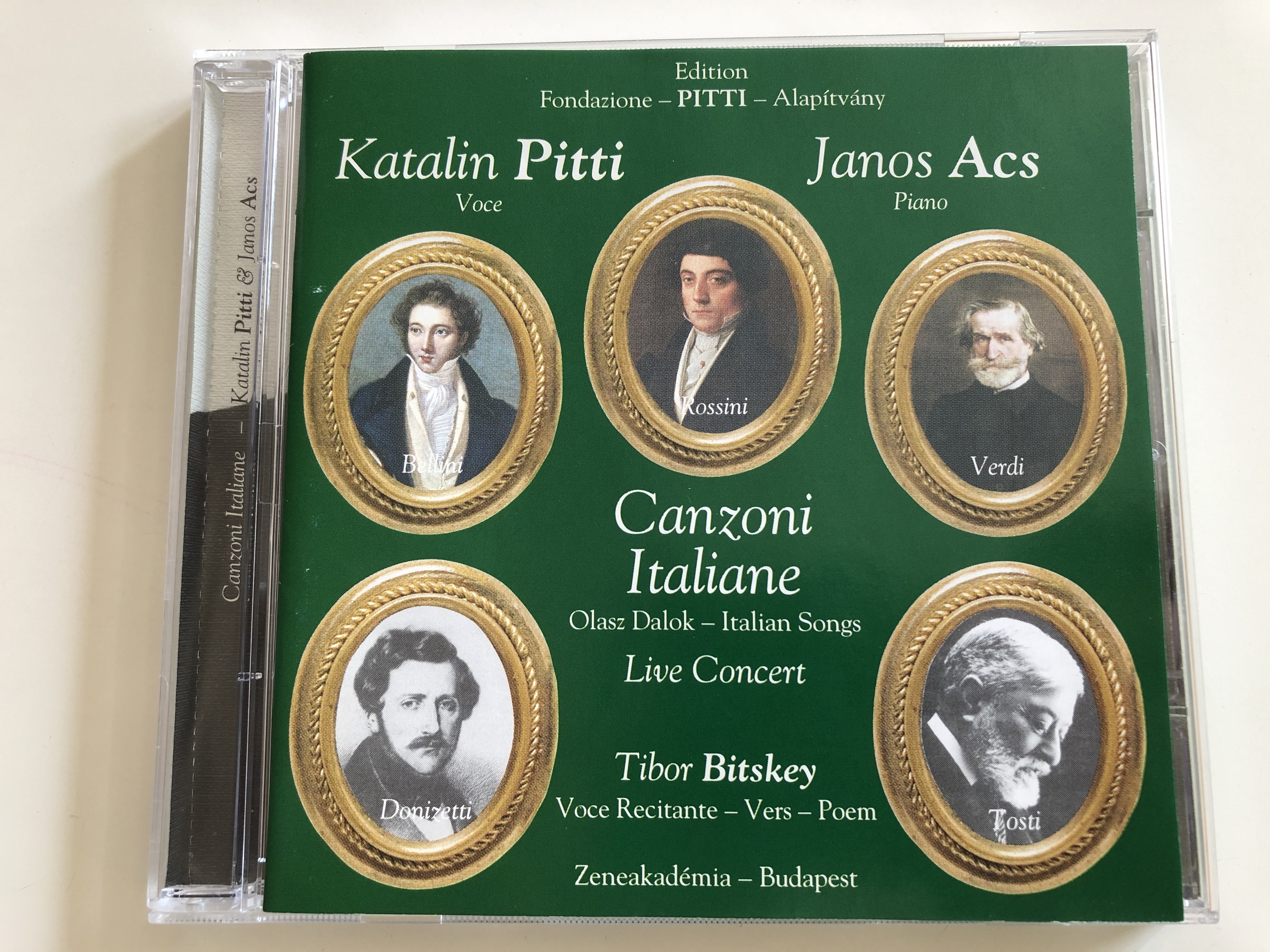edition-fondazione-pitti-alapitvany-katalin-pitti-voce-janos-acs-piano-canzoni-italiane-olazs-dalok-italian-songs-live-concert-tibor-bitskey-voce-recitante-vers-poem-zenekade-1-.jpg