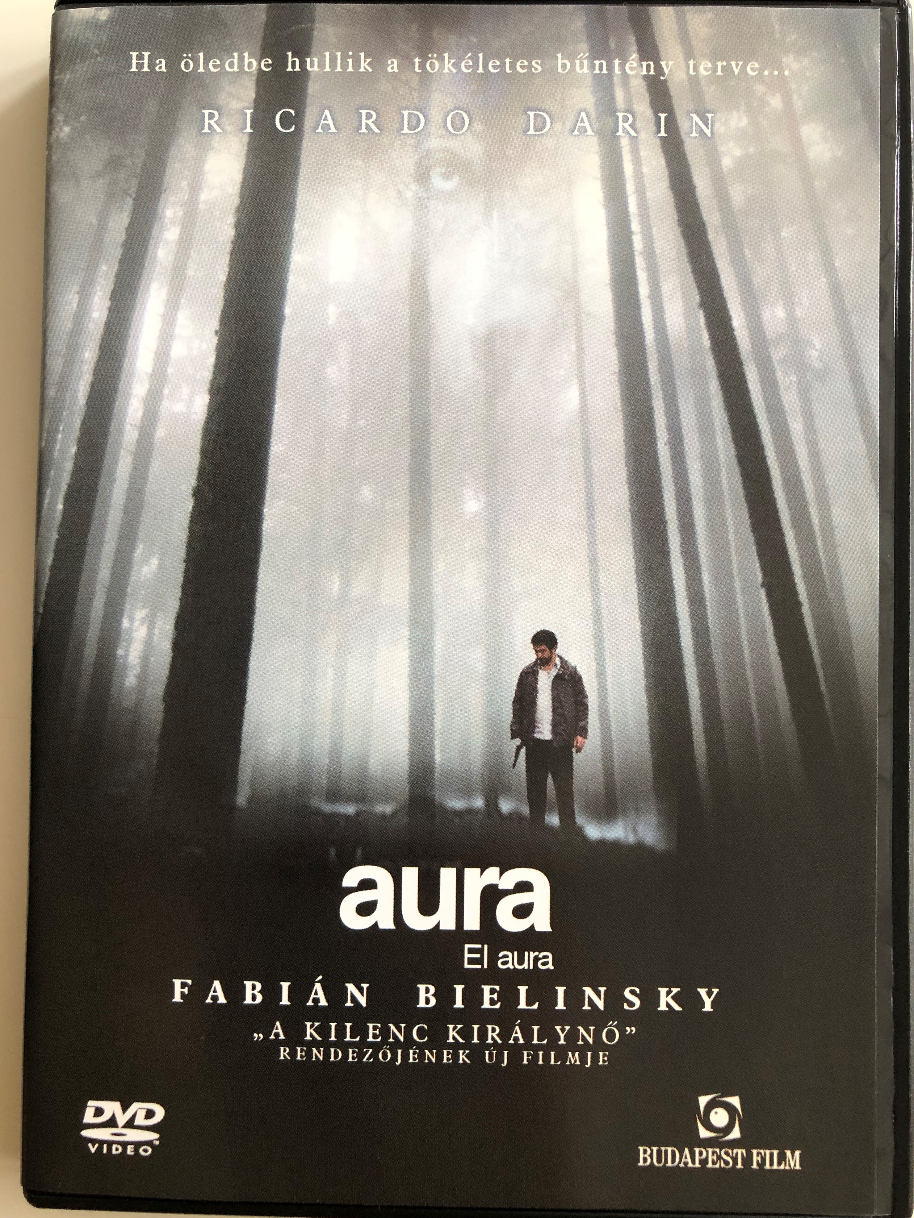 El aura DVD 2005 Aura - The Aura / Directed by Fabián Bielinsky / Starring:  Ricardo Darín, Dolores Fonzi, Alejandro Awada, Pablo Cedrón, Jorge D'Elia -  bibleinmylanguage
