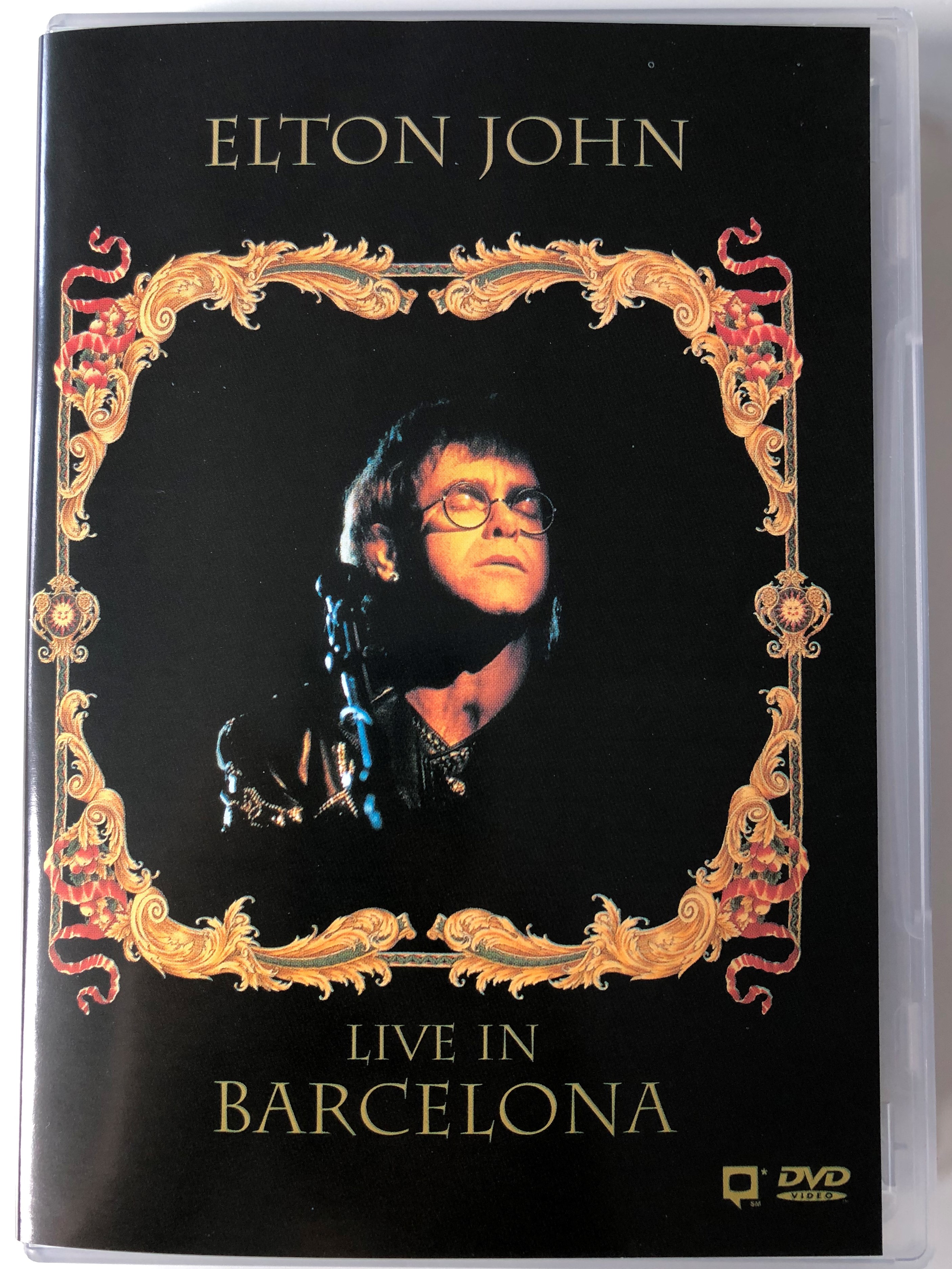 elton-john-dvd-1992-live-in-barcelona-1.jpg