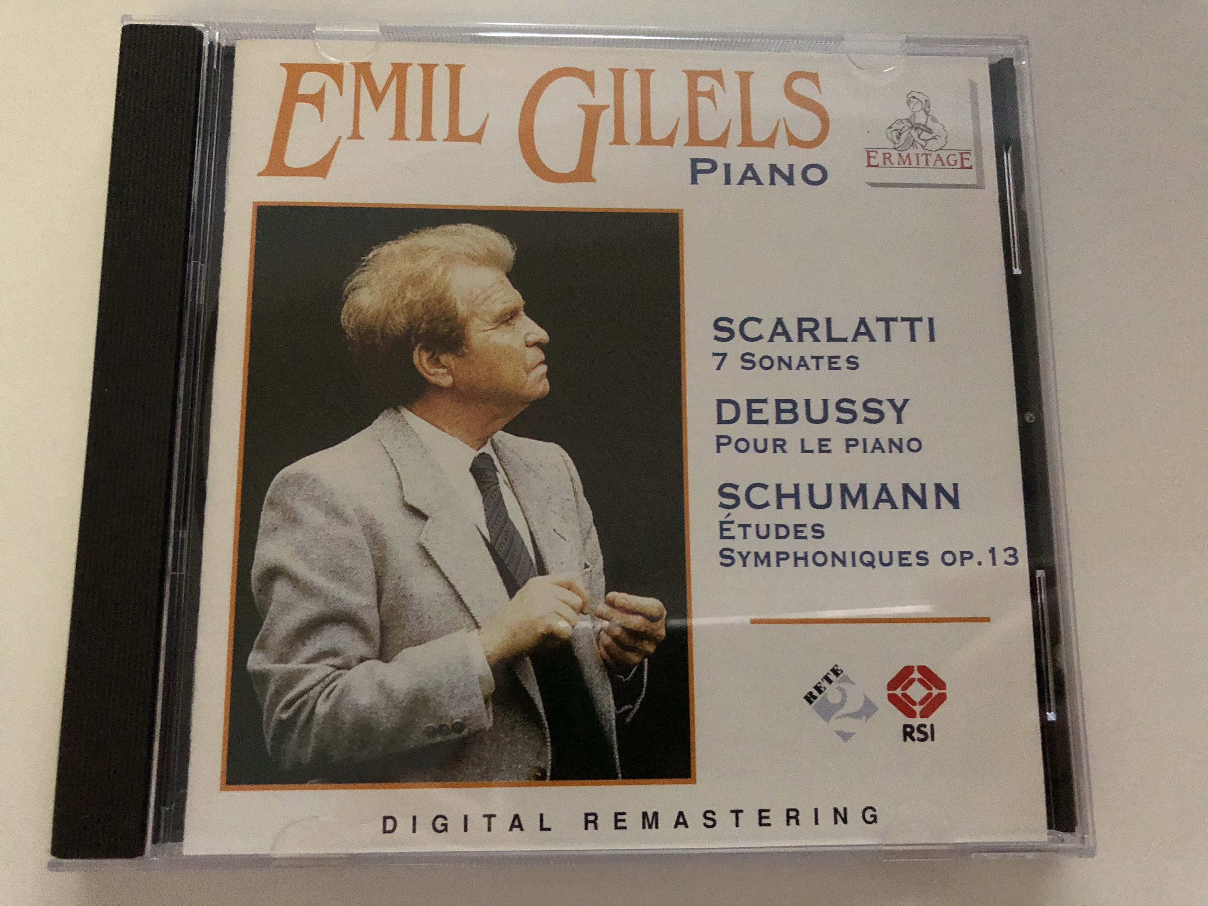 emil-gilels-piano-scarlatti-7-sonates-debussy-pour-le-piano-schumann-tudes-symphoniques-op.13-ermitage-audio-cd-1995-erm-163-2-1-.jpg