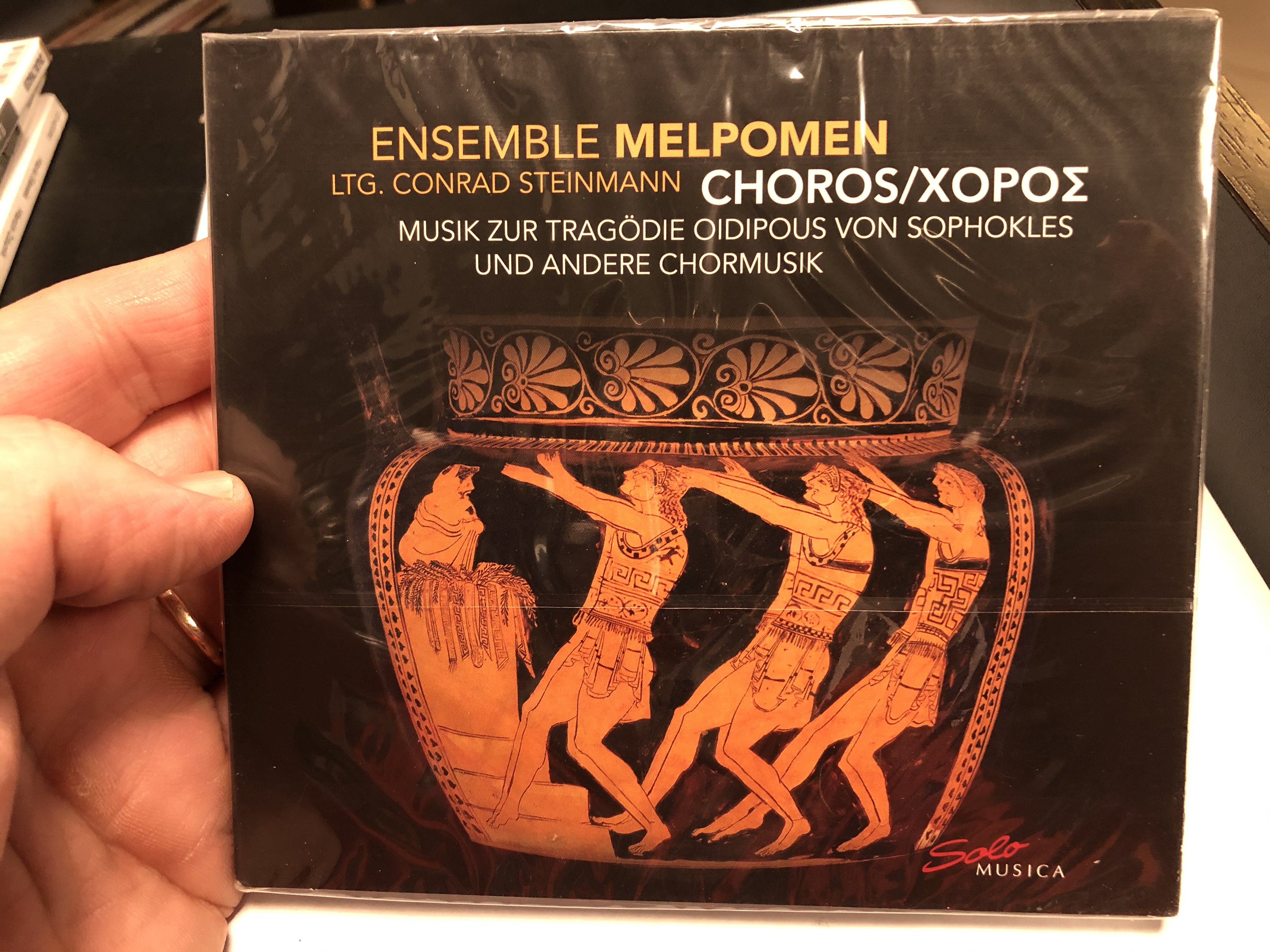 ensemble-melpomen-ltg.-conrad-stenimann-choros-musik-zur-tragodie-oidipous-von-sophokles-und-andere-chormusik-solo-musica-audio-cd-2020-sm-317-1-.jpg