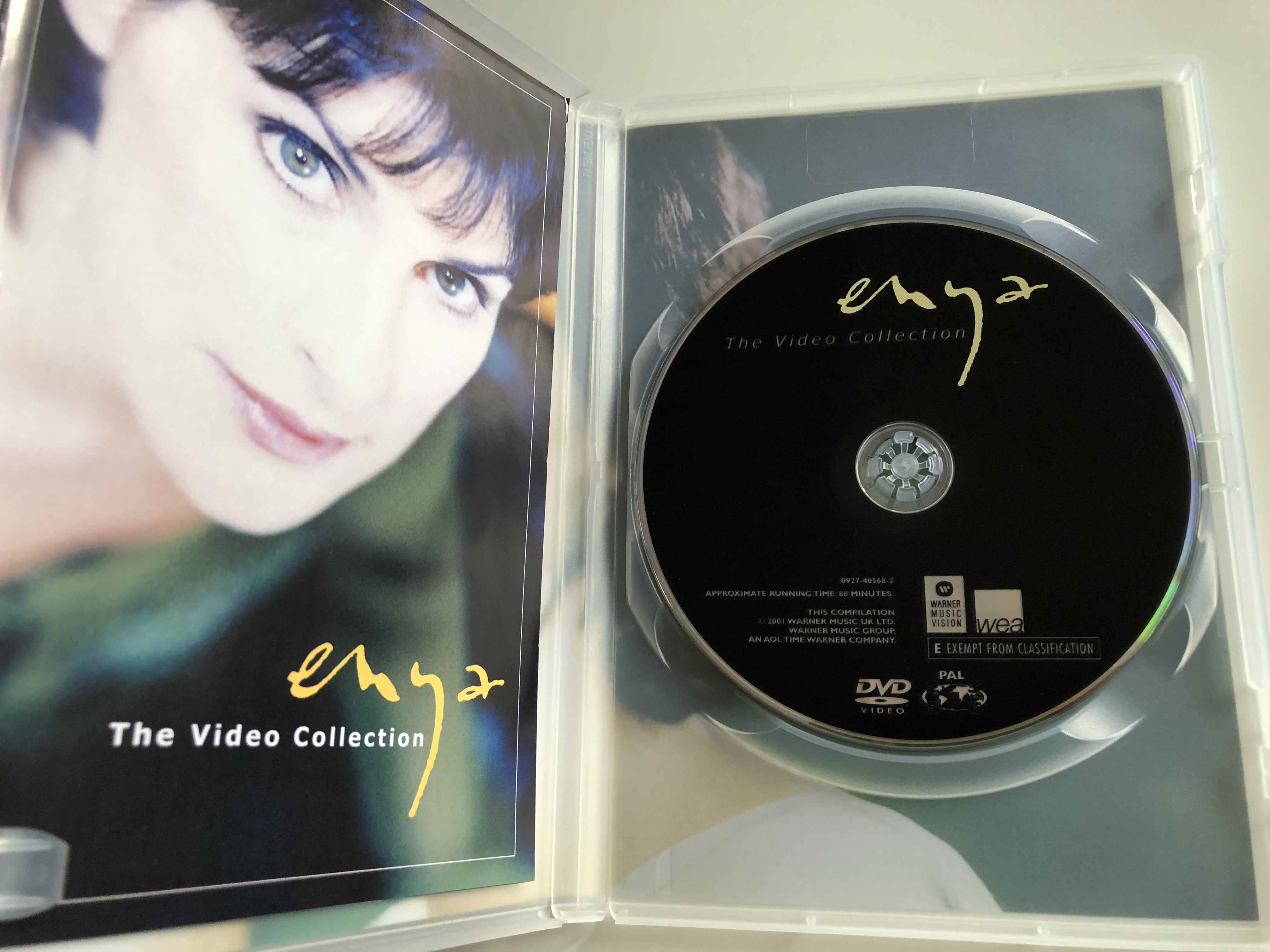 enya-the-video-collection-dvd-2001-orinoco-flow-evening-falls-2.jpg