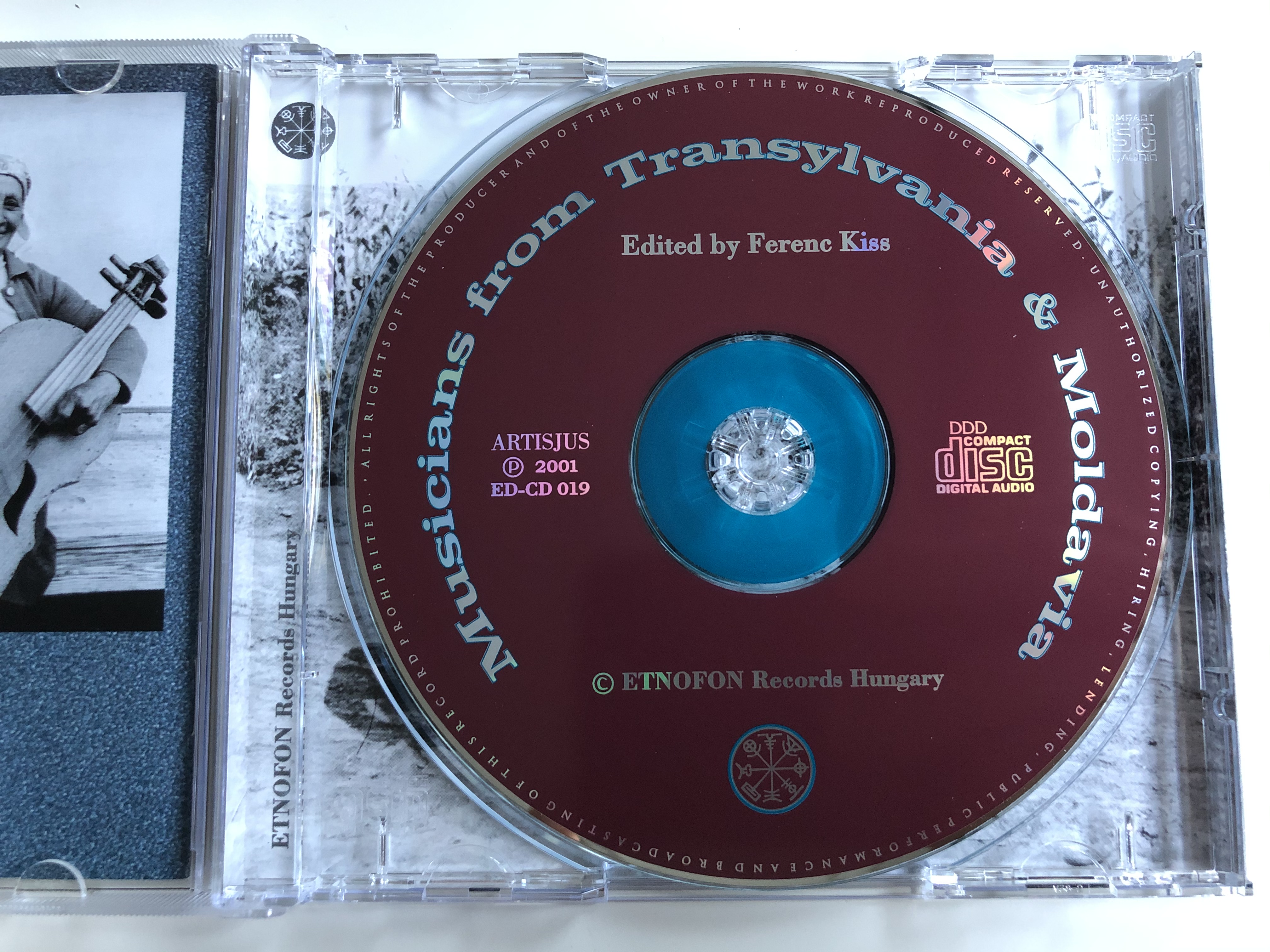 erdelyi-es-moldvai-primasok-musicians-from-transilvania-and-moldavia-etnofon-audio-cd-2001-ed-cd-019-10-.jpg