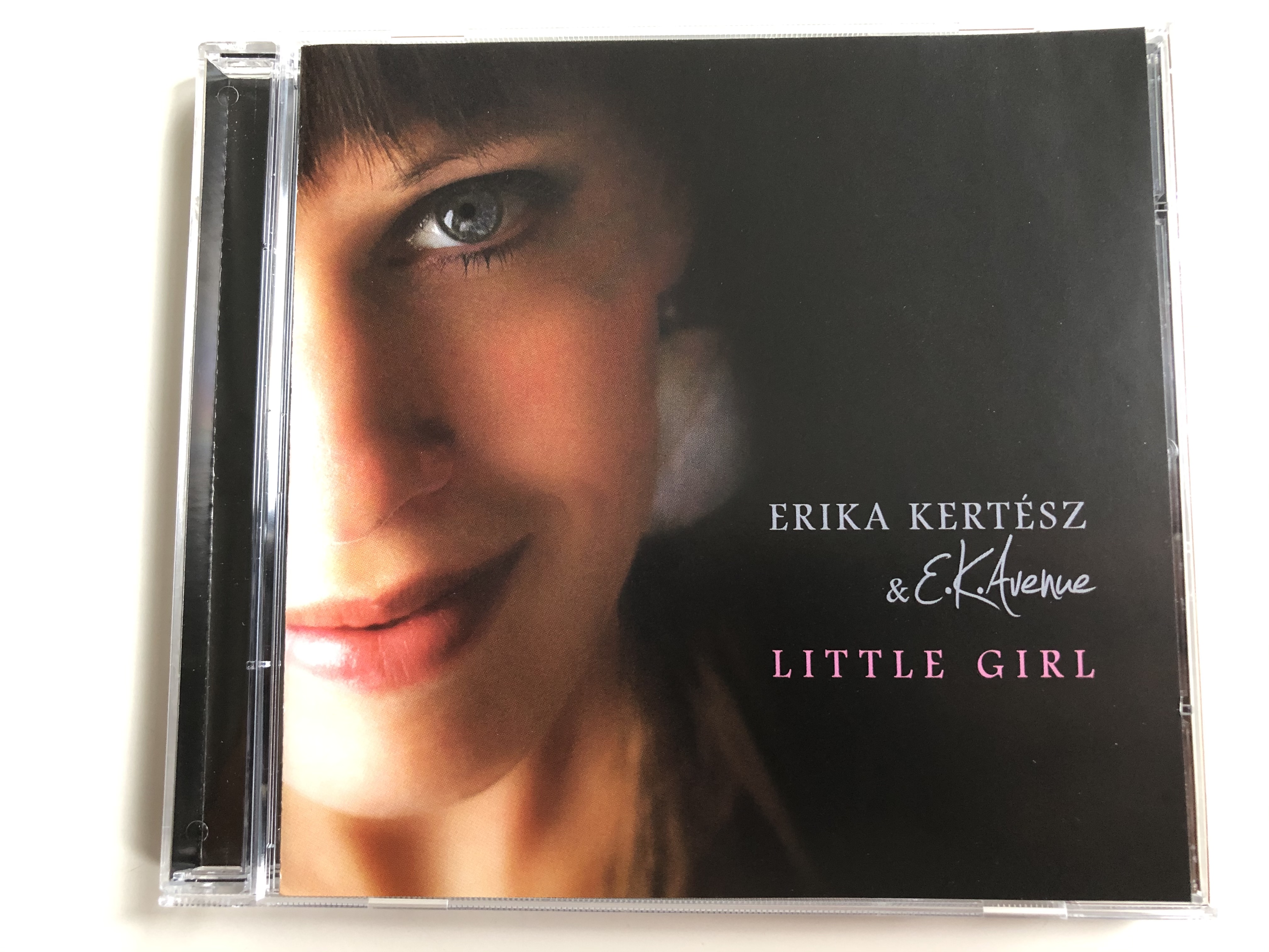 erika-kert-sz-e.k.-avenue-little-girl-magneoton-audio-cd-2010-5999884690016-1-.jpg