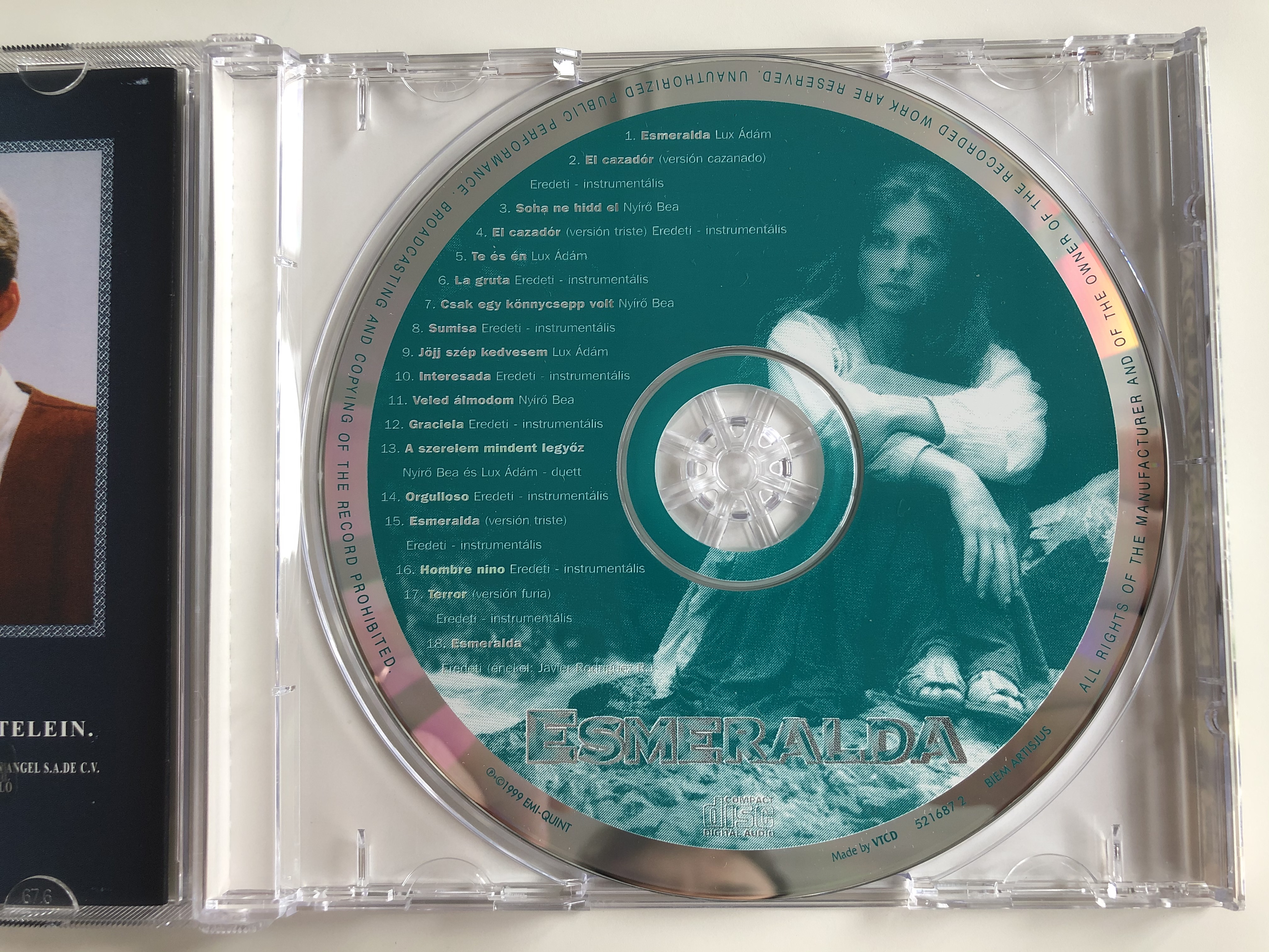 esmeralda-a-nagysikeru-tv-sorozat-eredeti-zeneje-magyarul-esmeralda-emi-quint-audio-cd-1999-521687-2-4-.jpg