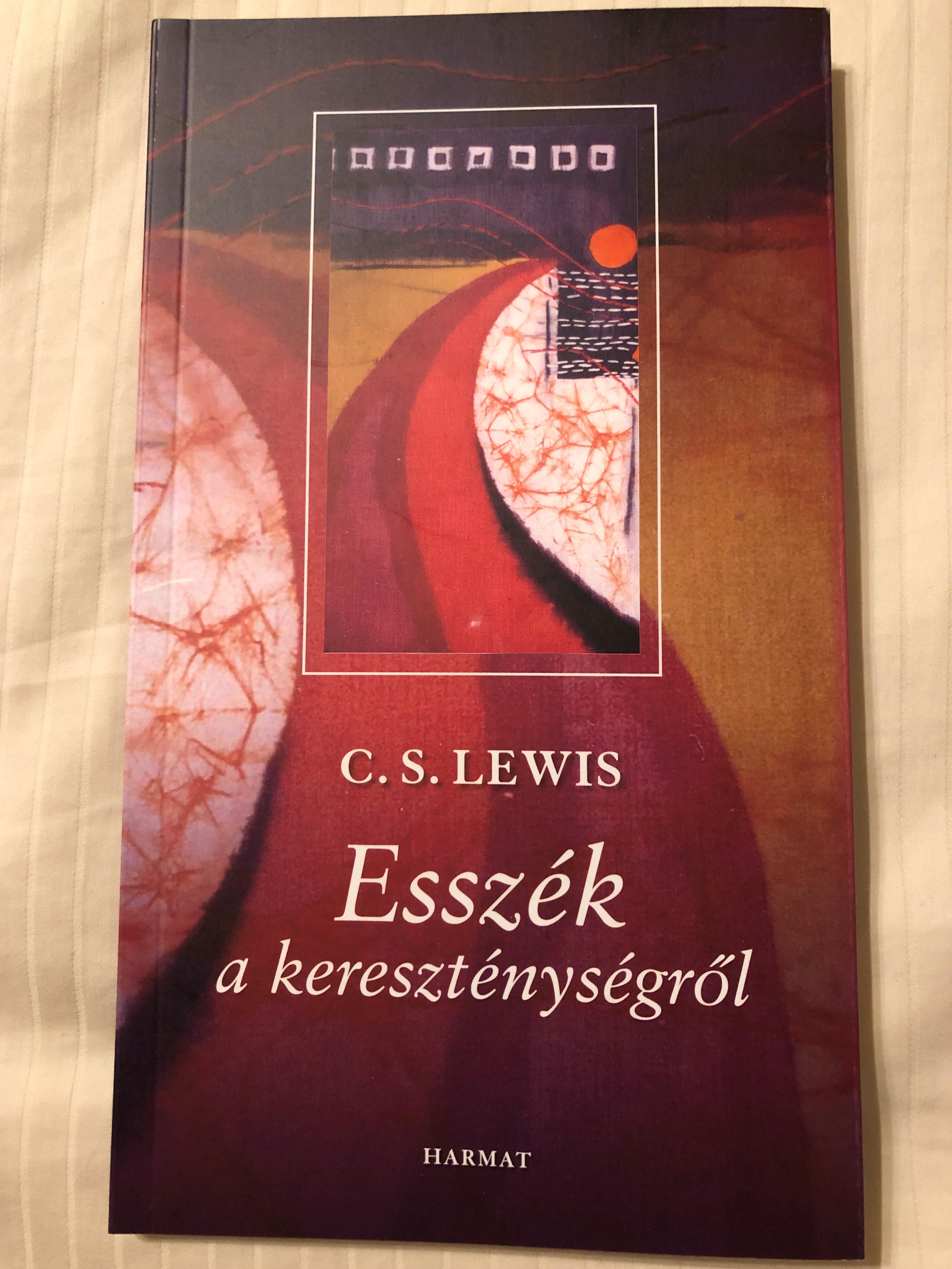 essz-k-a-kereszt-nys-gr-l-by-c.-s.-lewis-hungarian-translation-of-essay-collection-1.jpg