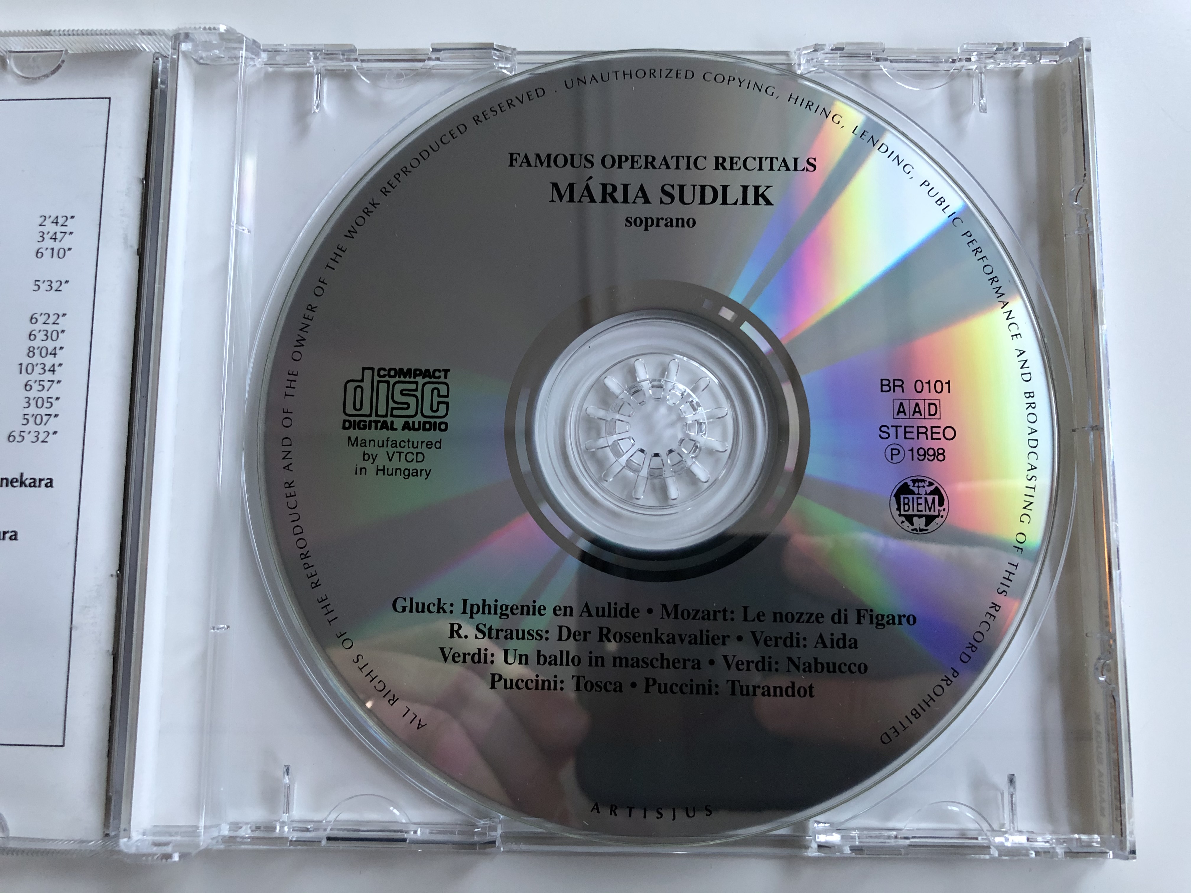 famous-operatic-recital-maria-sudlik-soprano-gluck-mozart-r.-strauss-verdi-puccini-audio-cd-1998-stereo-br-0101-6-.jpg