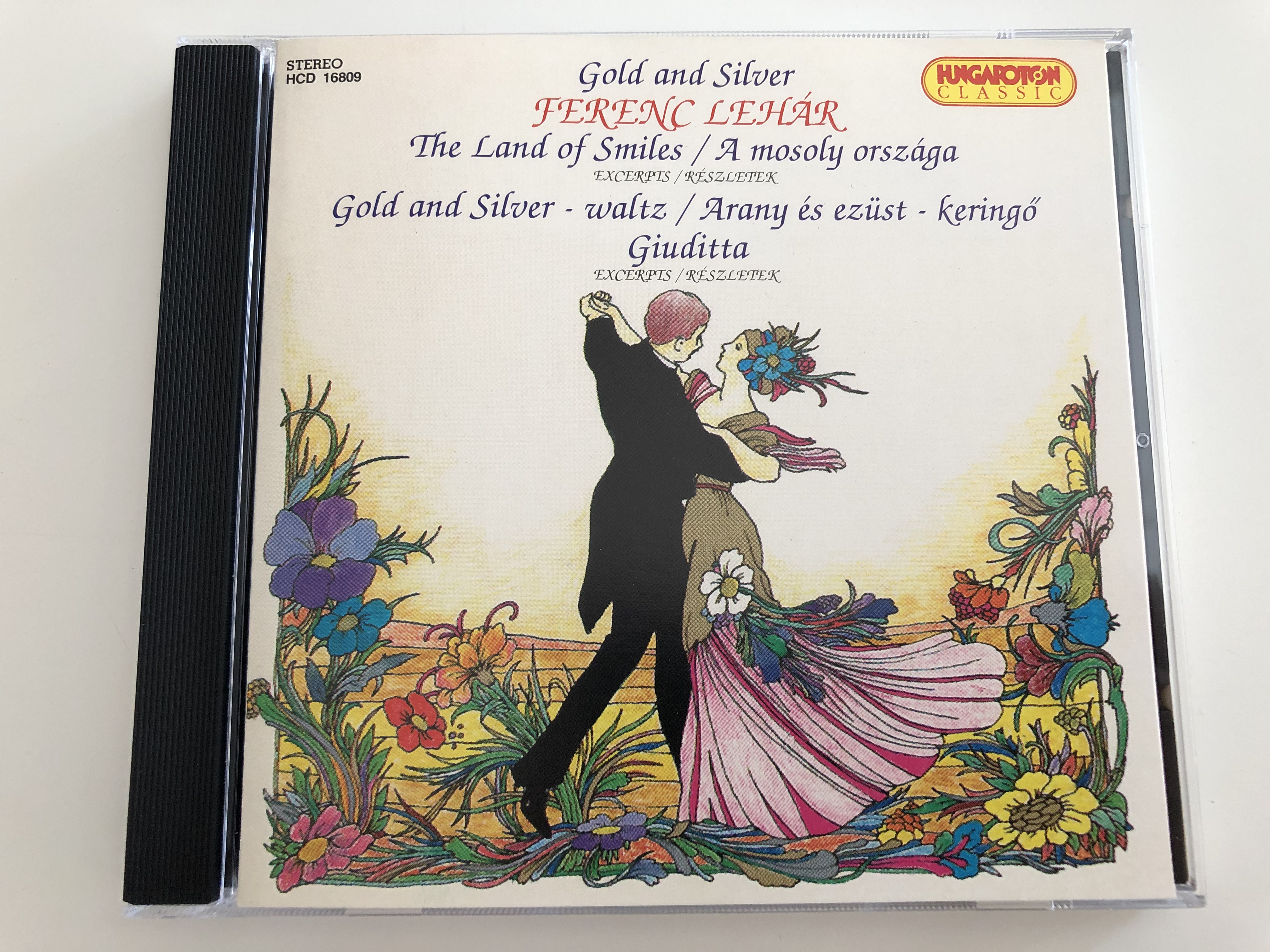 ferenc-leh-r-gold-and-silver-the-land-of-smiles-excerpts-gold-and-silver-waltz-arany-s-ez-st-kering-giuditta-excerpts-hungaroton-classic-audio-cd-1995-hcd-16809-1-.jpg
