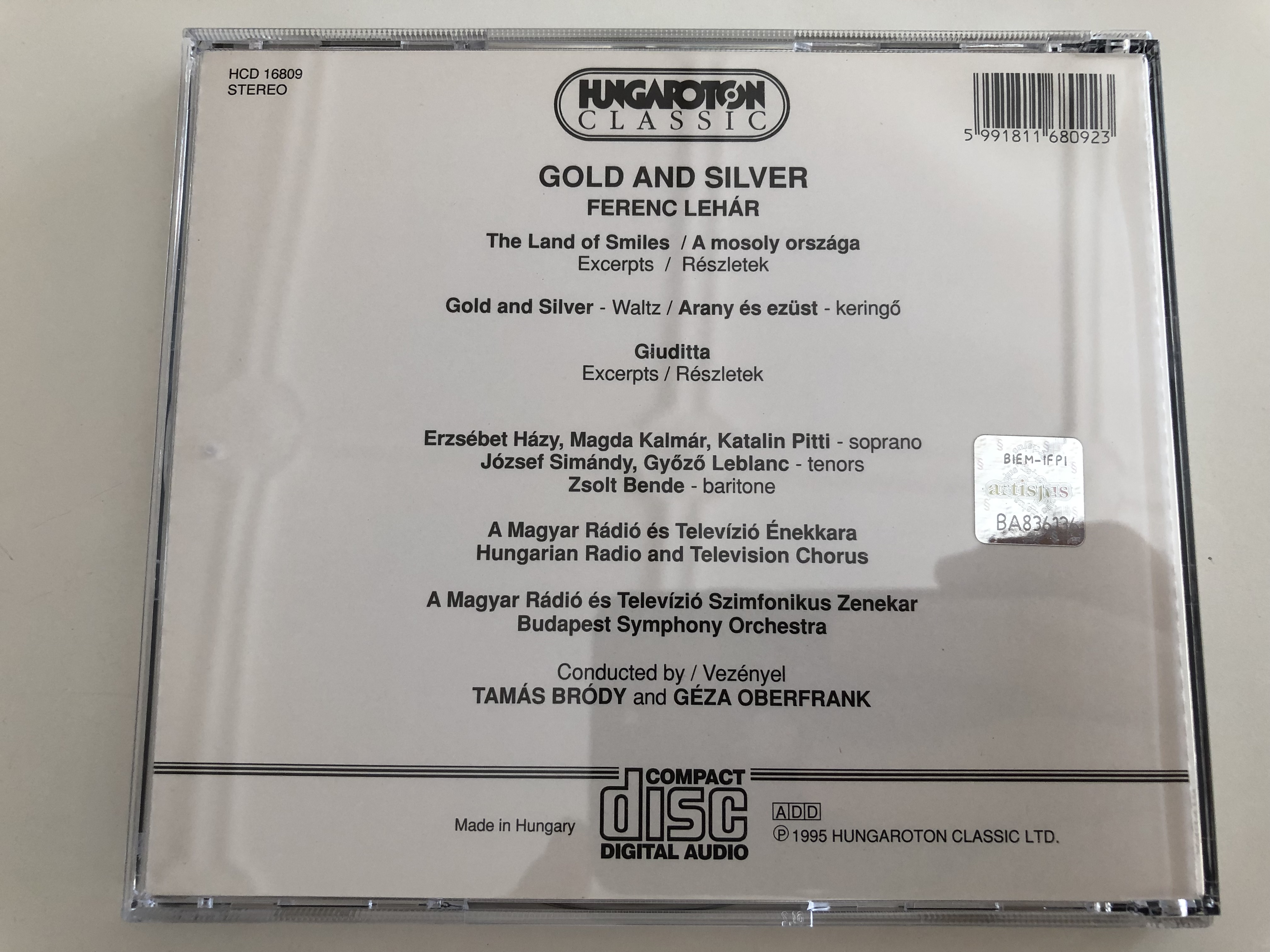 ferenc-leh-r-gold-and-silver-the-land-of-smiles-excerpts-gold-and-silver-waltz-arany-s-ez-st-kering-giuditta-excerpts-hungaroton-classic-audio-cd-1995-hcd-16809-6-.jpg