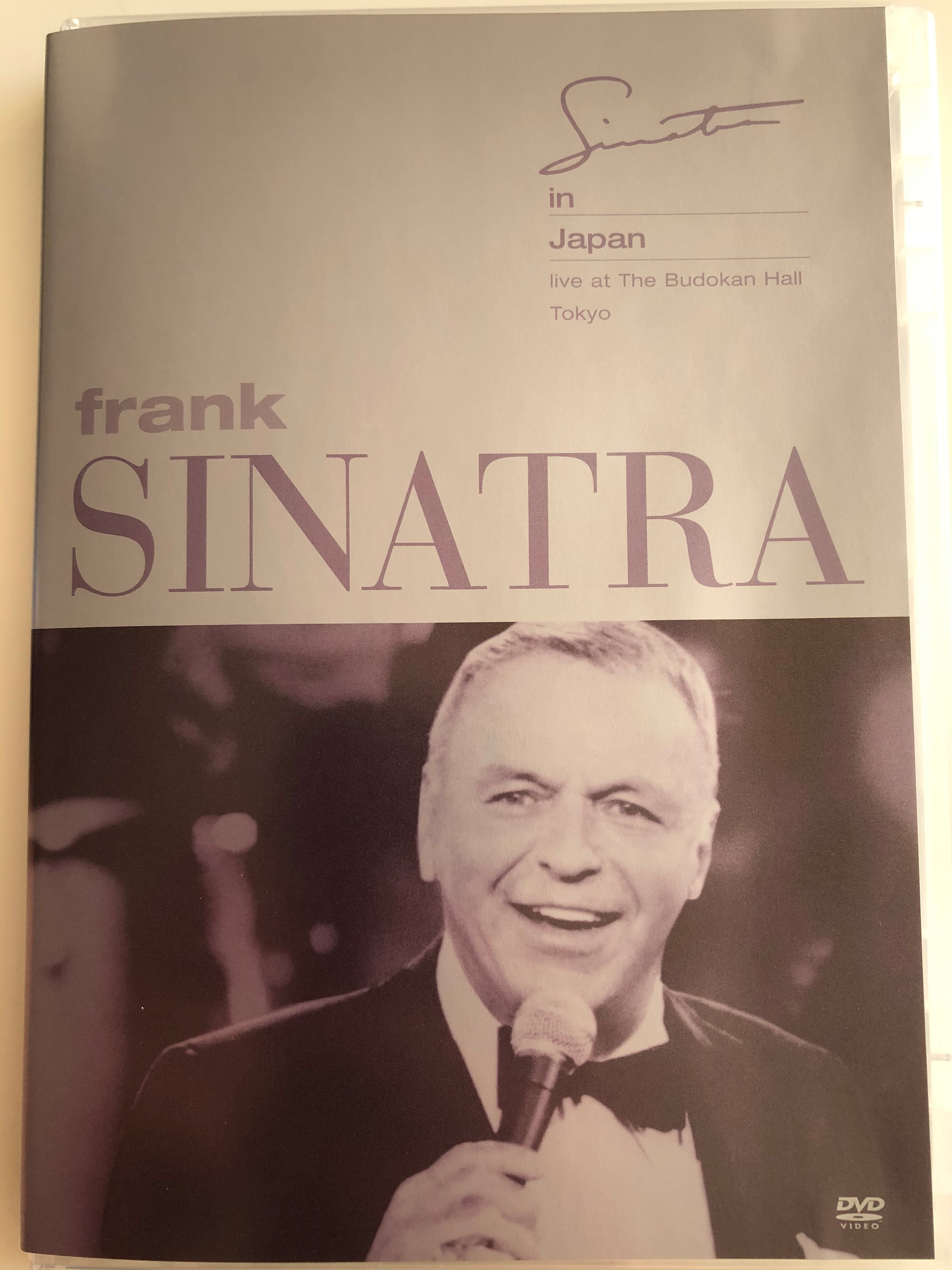 Frank Sinatra in Japan DVD 1985 Live at the Budokan Hall, Tokyo / Directed  by Joe Parnello / Produced by Danny O'Donovan - bibleinmylanguage