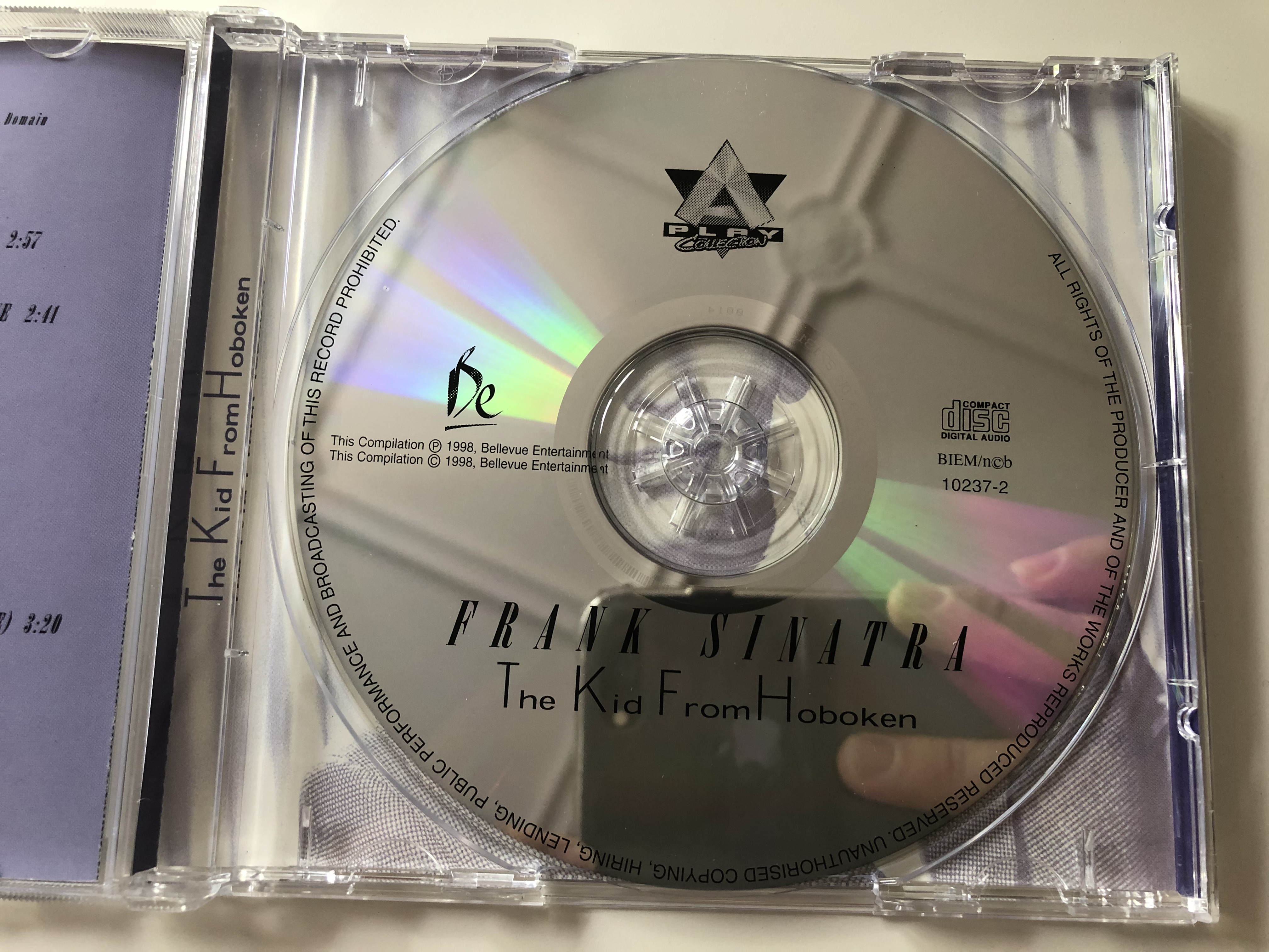 frank-sinatra-the-kid-from-hoboken-nancy-fools-rush-in-the-coffee-song-that-old-black-magic-bellevue-entertainment-audio-cd-1998-10237-2-3-.jpg frank-sinatra-the-kid-from-hoboken-nancy-fools-rush-in-the-coffee-song-that-old-black-magic-bellevue-entertainment-audio-cd-1998-10237-2-3-.jpg