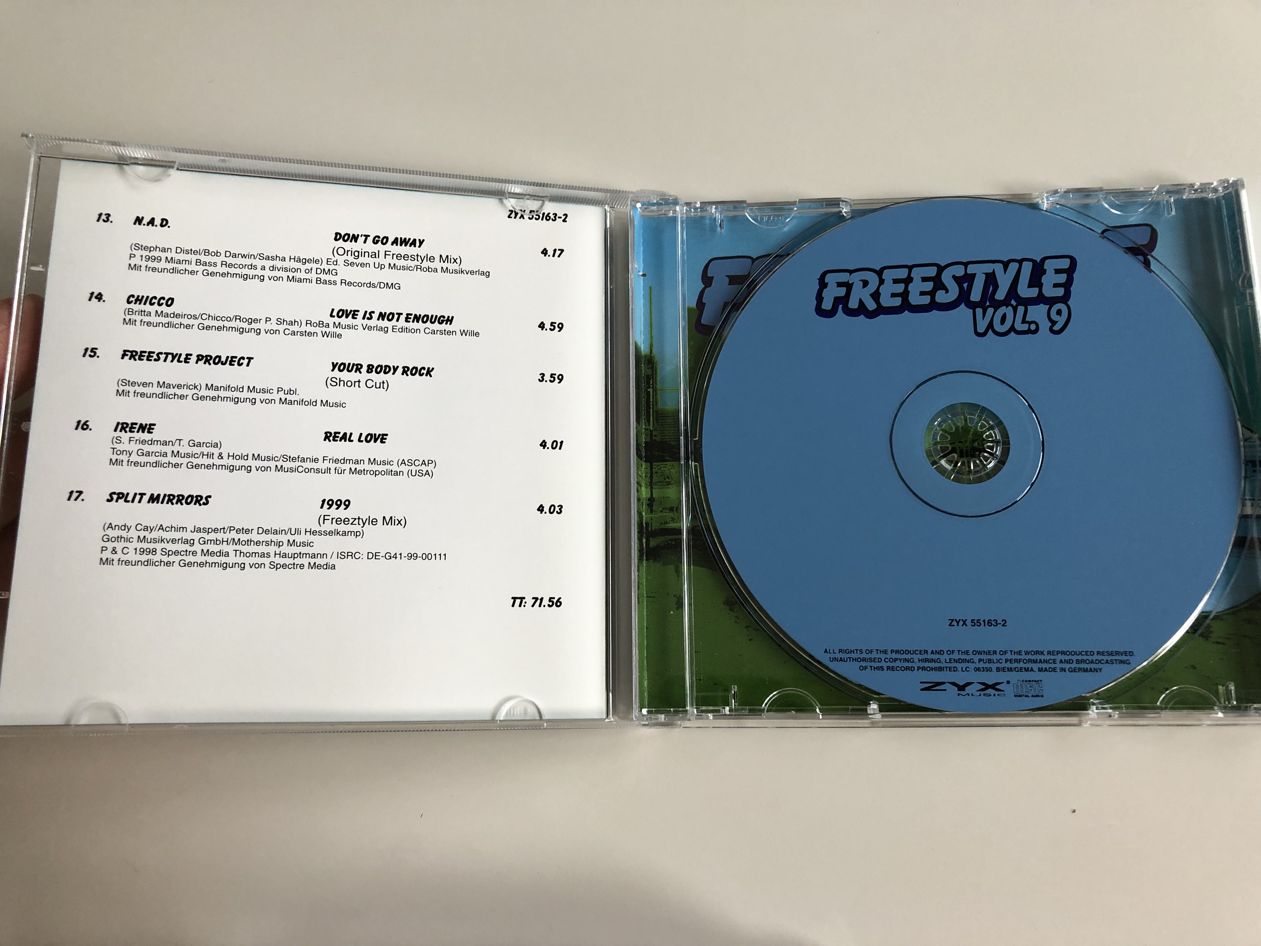 freestyle-vol.-9-johnny-z-collage-mr.-x-mr.-y-lil-suzy-giggles-leila-simone...-and-more-zyx-music-audio-cd-1999-zyx-55163-2-2-.jpg