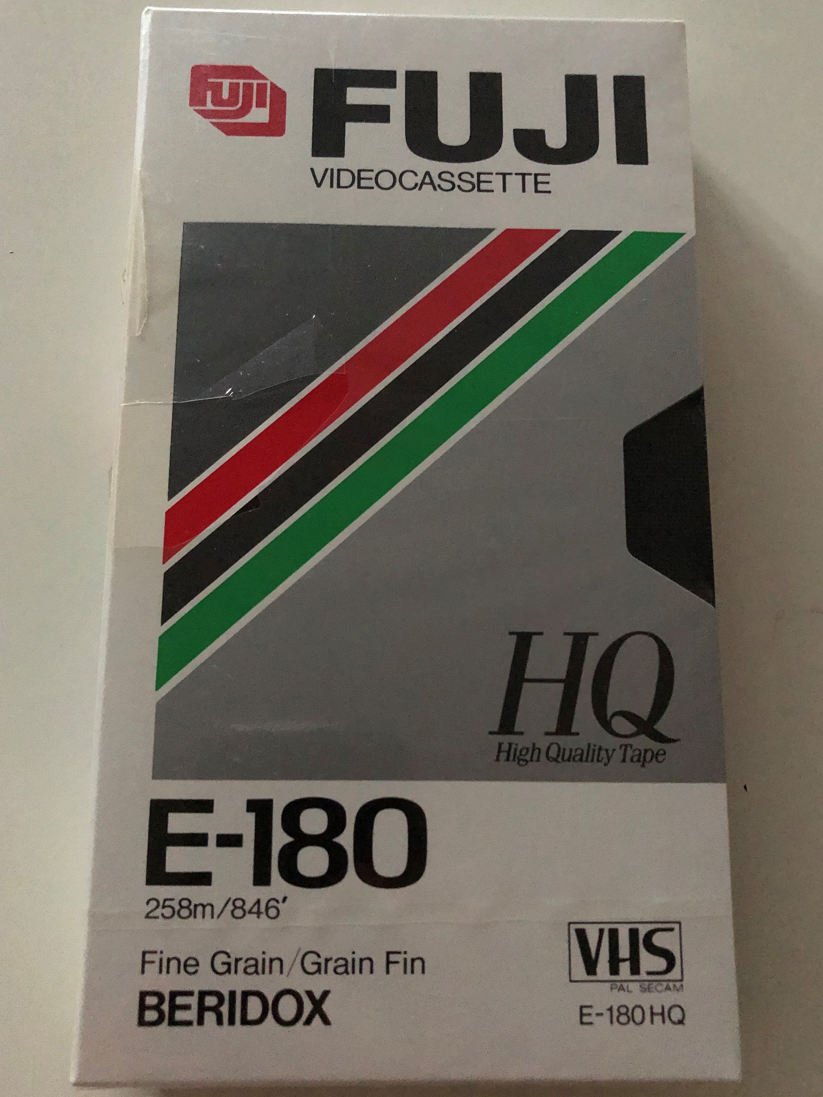 fuji-e-180hq-video-casette-vhs-1.jpg