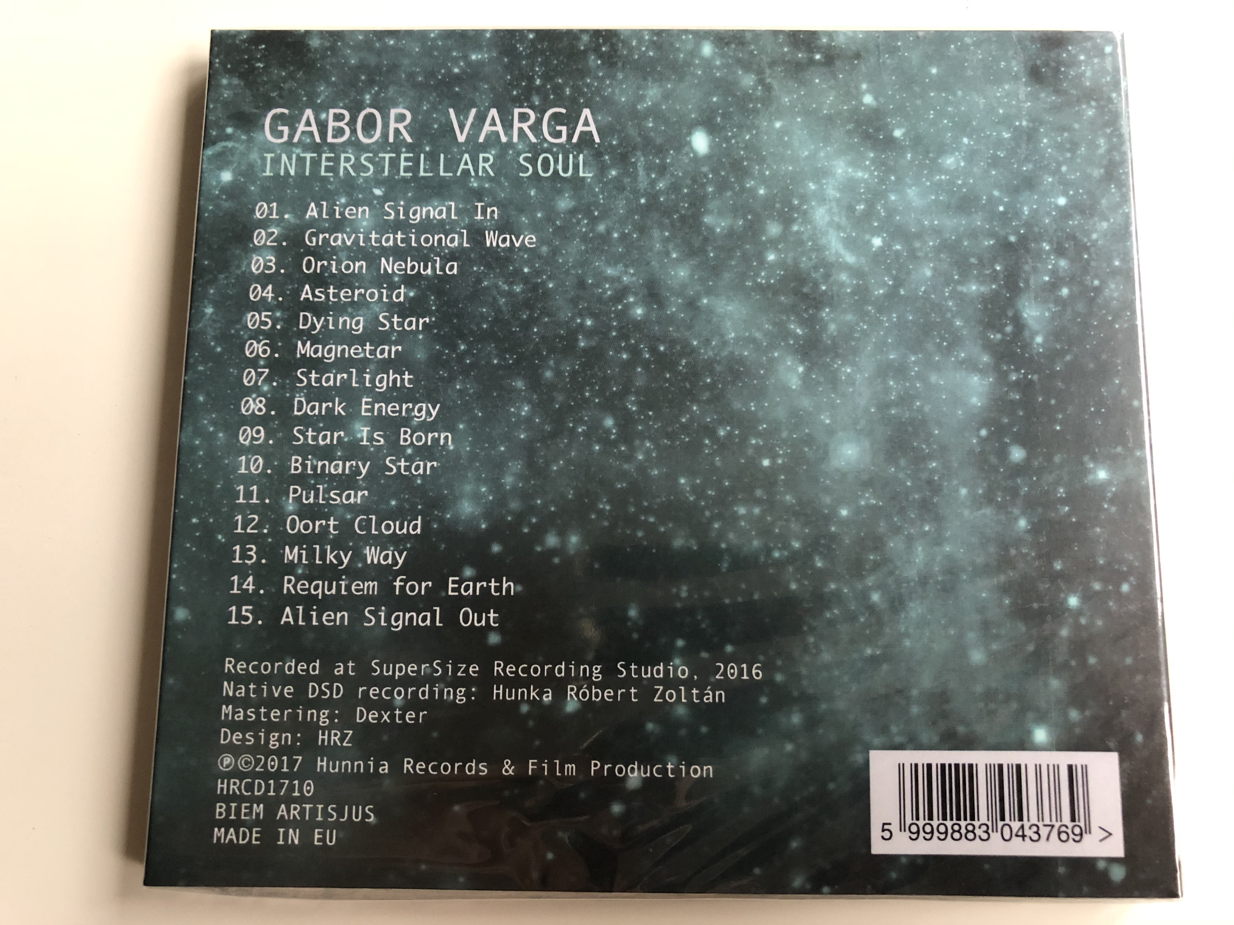 gabor-varga-interstellar-soul-hunnia-records-film-production-audio-cd-2017-hrcd1710-2-.jpg
