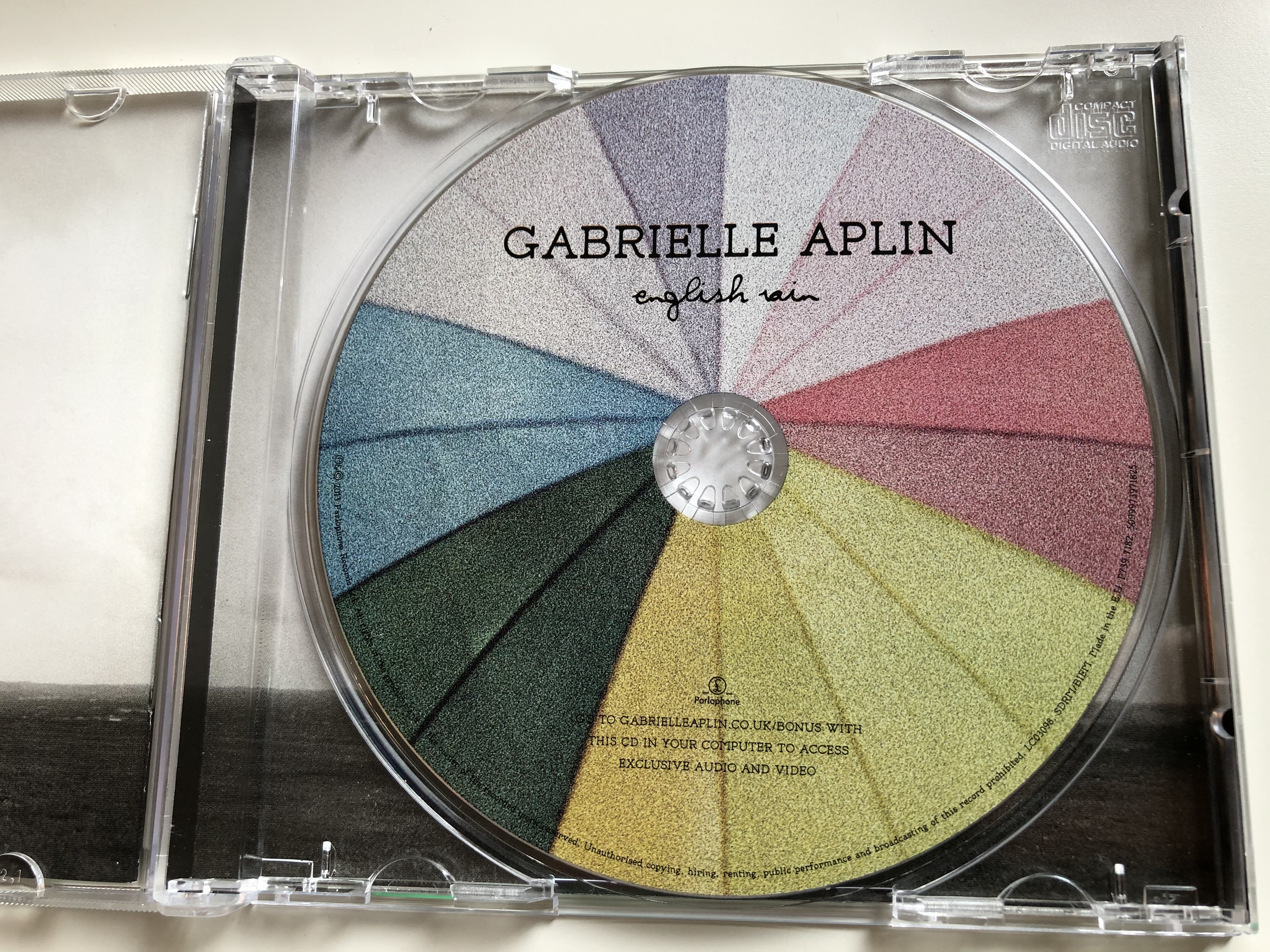 gabrielle-aplin-english-rain-parlophone-audio-cd-2013-5099973971825-8-.jpg