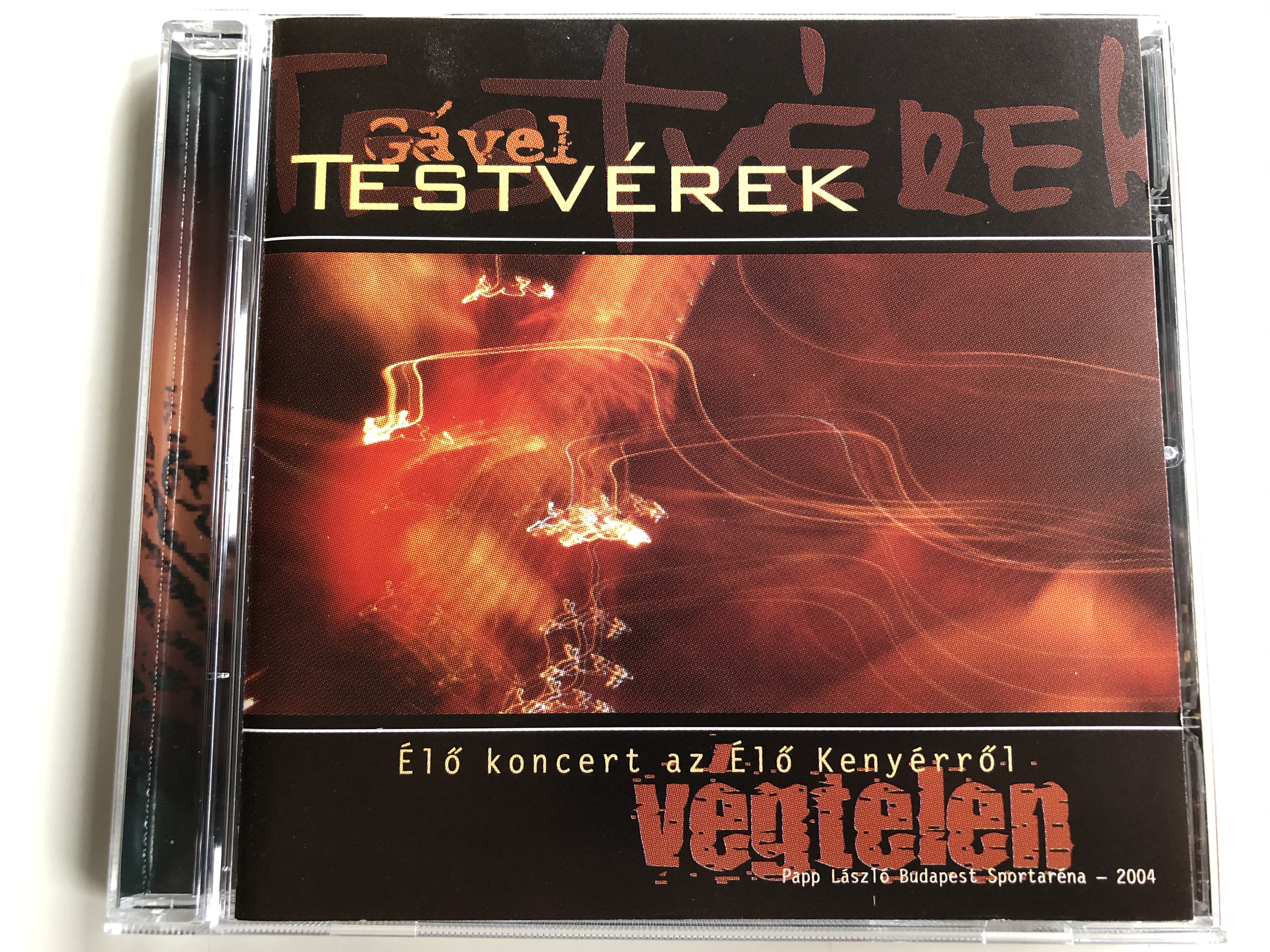 gavel-testverek-elo-koncert-az-elo-kenyerrol-vegetelen-papp-laszlo-budapest-sportarena-2004-muzik-bt.-audio-cd-2005-mzk-06-1-.jpg
