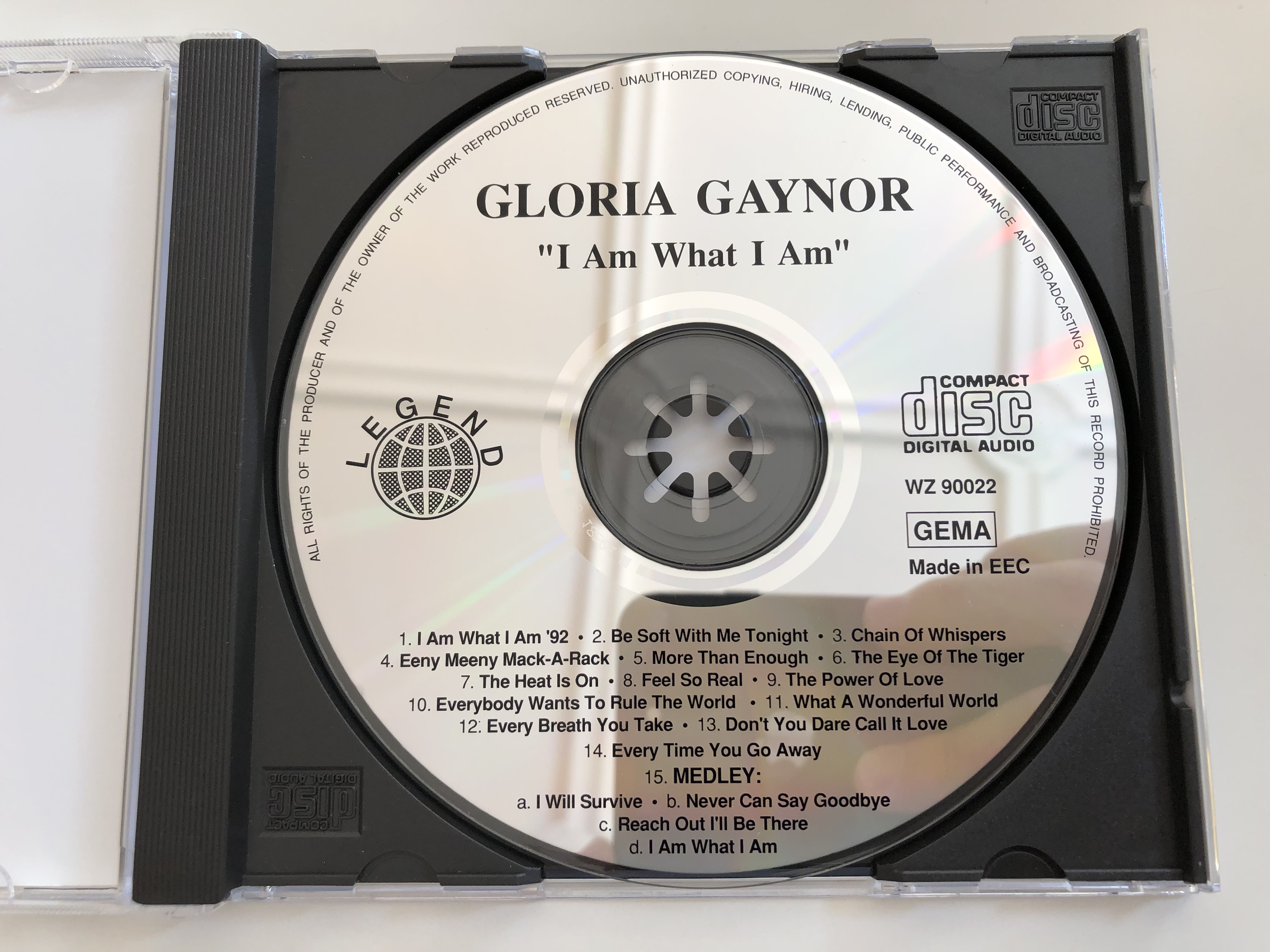 gloria-gaynor-i-am-what-i-am-more-than-enough-medley-i-will-survive-never-can-say-goodbye-audio-cd-1993-wz-90022-2-.jpg