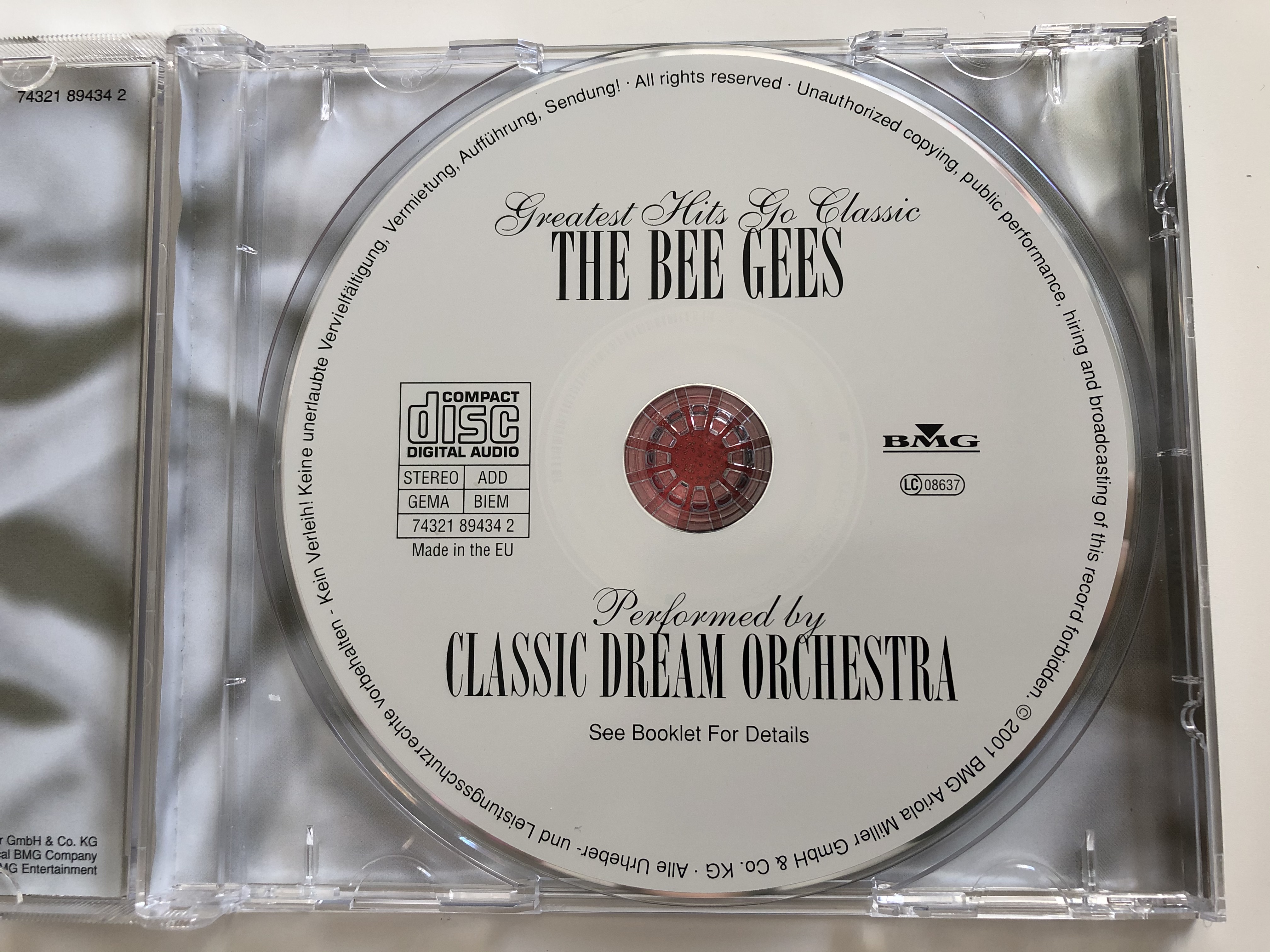 greatest-hits-go-classic-the-bee-gees-performed-by-classic-dream-orchestra-bmg-audio-cd-2001-stereo-74321-89434-2-4-.jpg