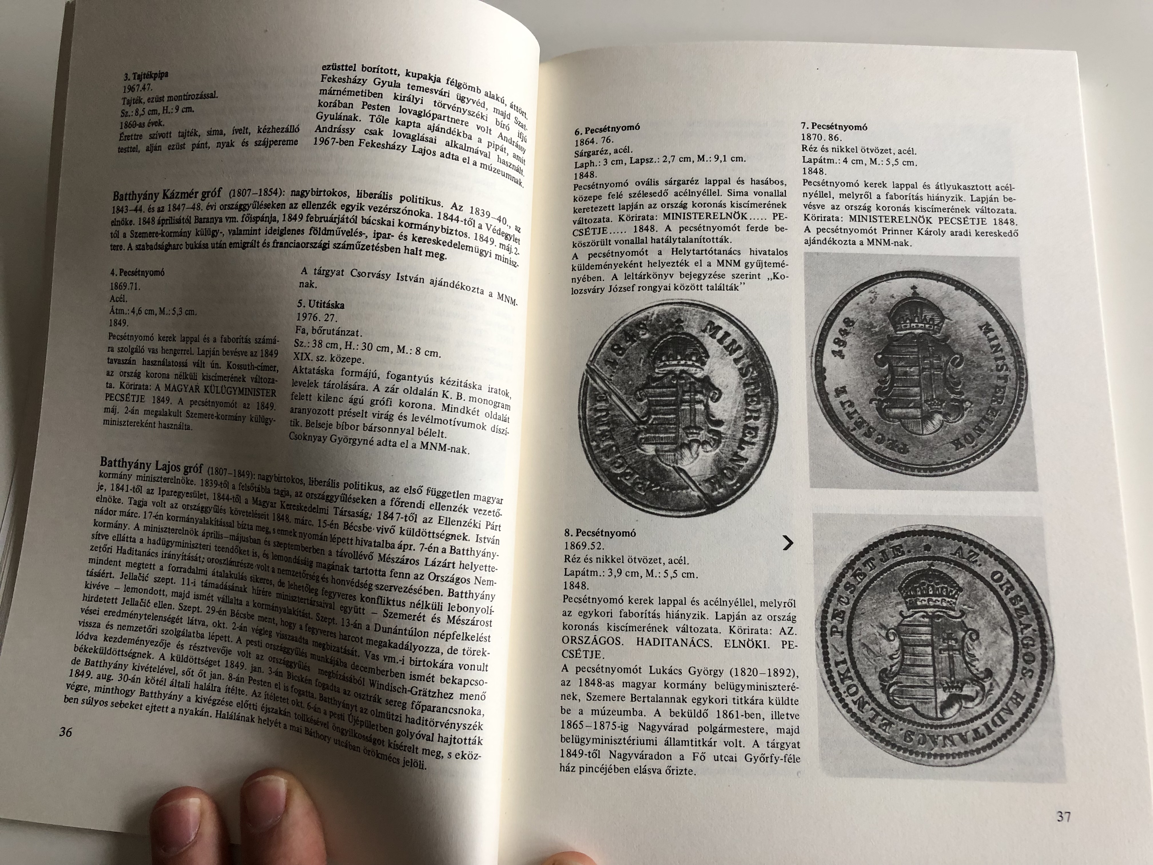 h-rom-nemzed-k-ereklyet-rgyai-a-magyar-nemzeti-m-zeumben-1823-1875-katal-gus-relics-of-three-generations-in-the-hungarian-national-museum-paperback-1988-magyar-nemzeti-m-zeum-7-.jpg